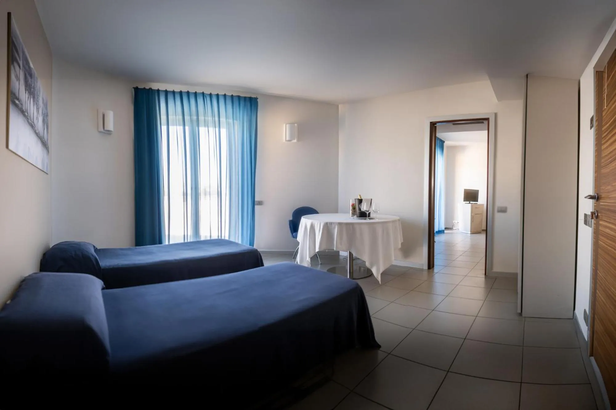 Bedroom, Bed in Hotel Kore