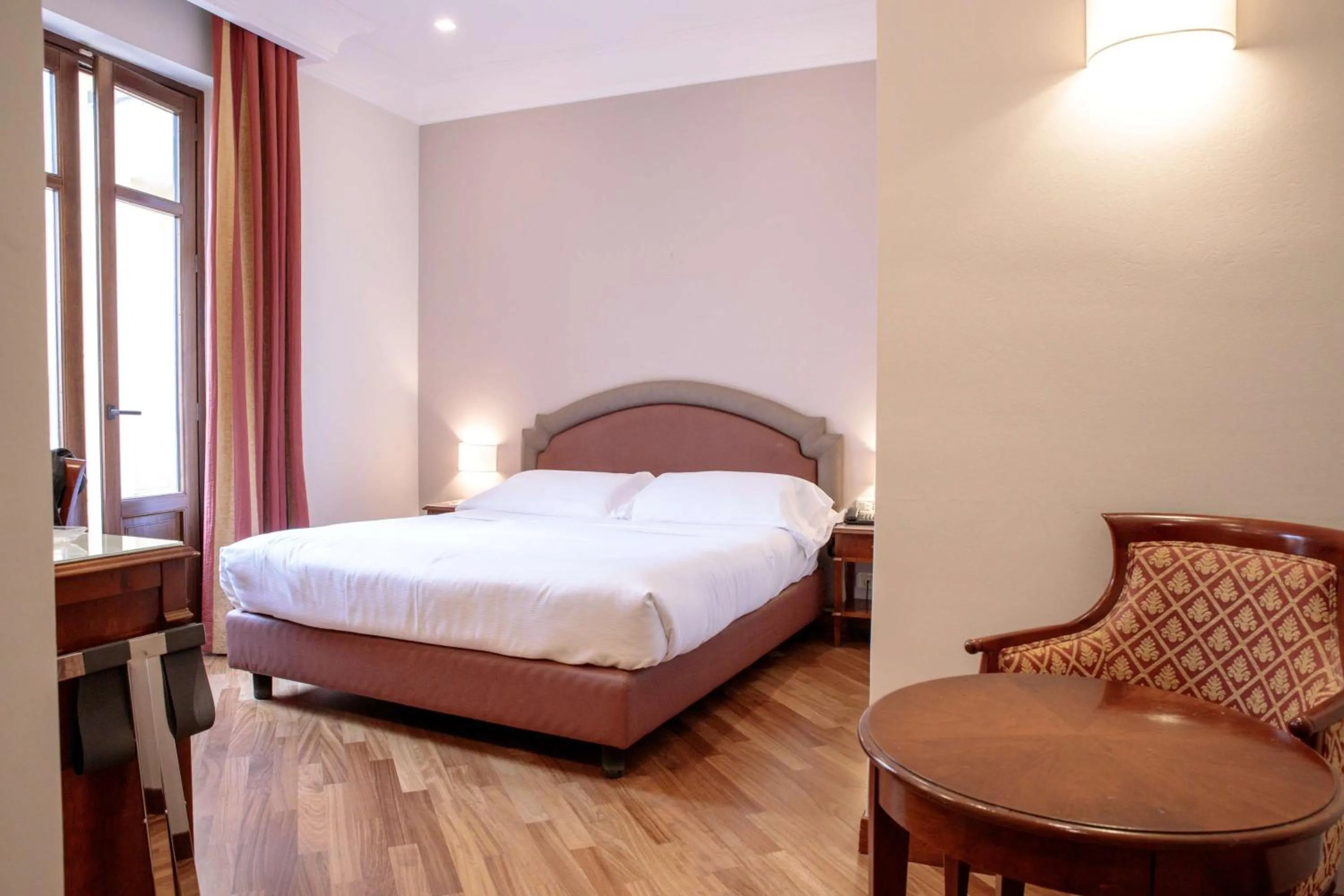 Photo of the whole room, Bed in Best Western Ai Cavalieri Hotel