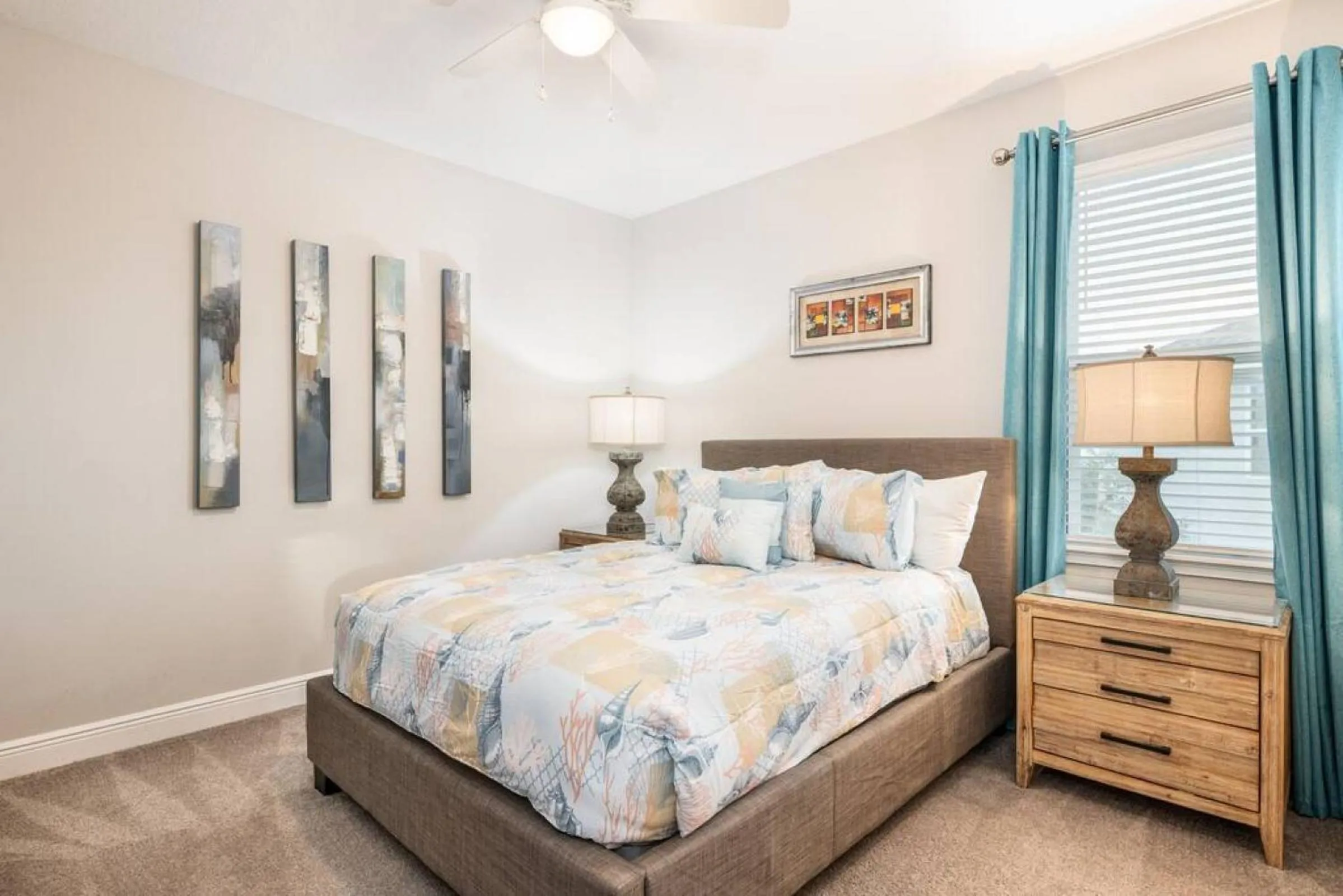 Bed in Inactive Spacious 8 BDR Family Home with Arcades and Free Pool Heat