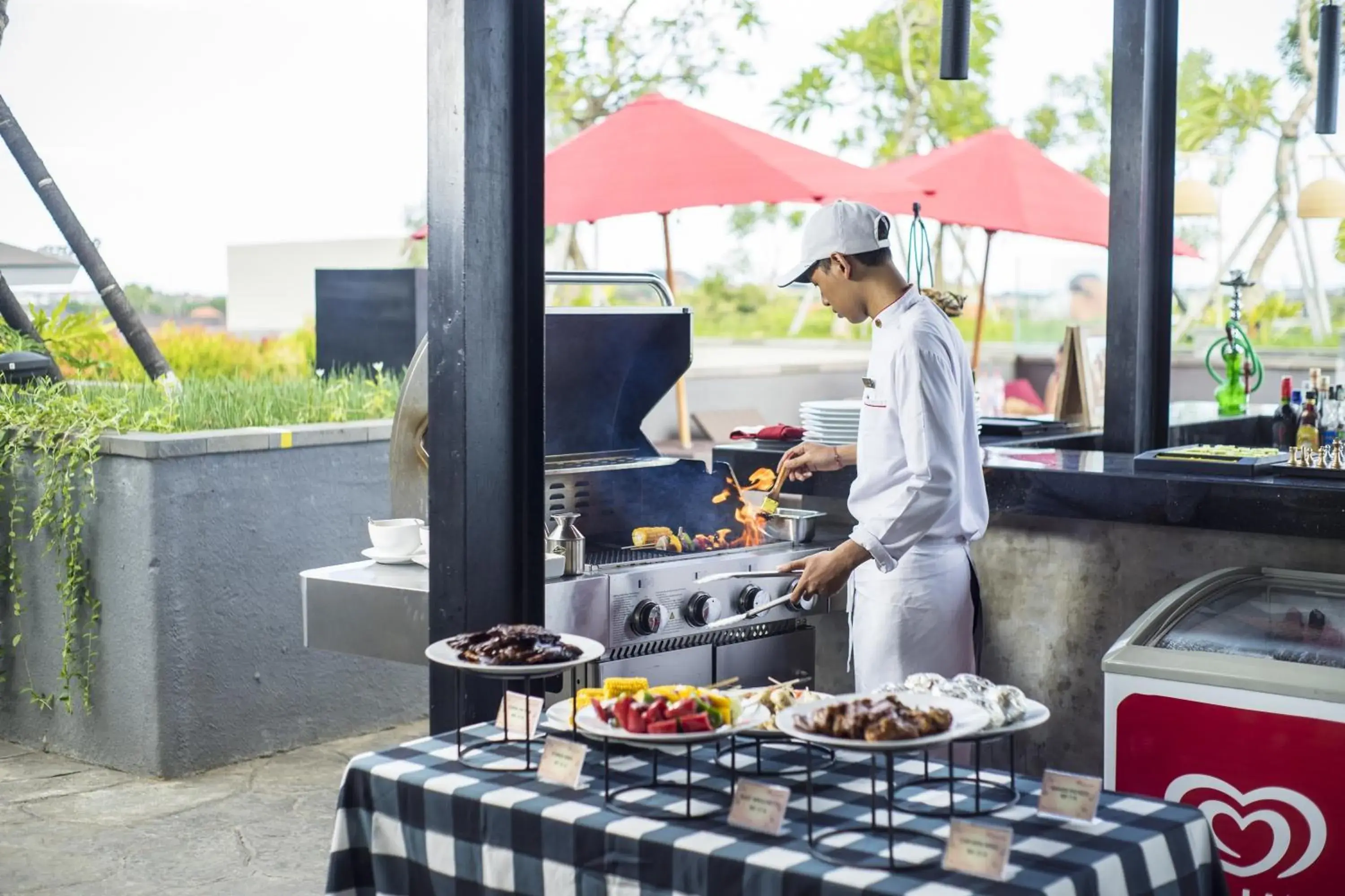 Restaurant/places to eat in Sevn Legian Restaurant/places to eat in Sevn Legian