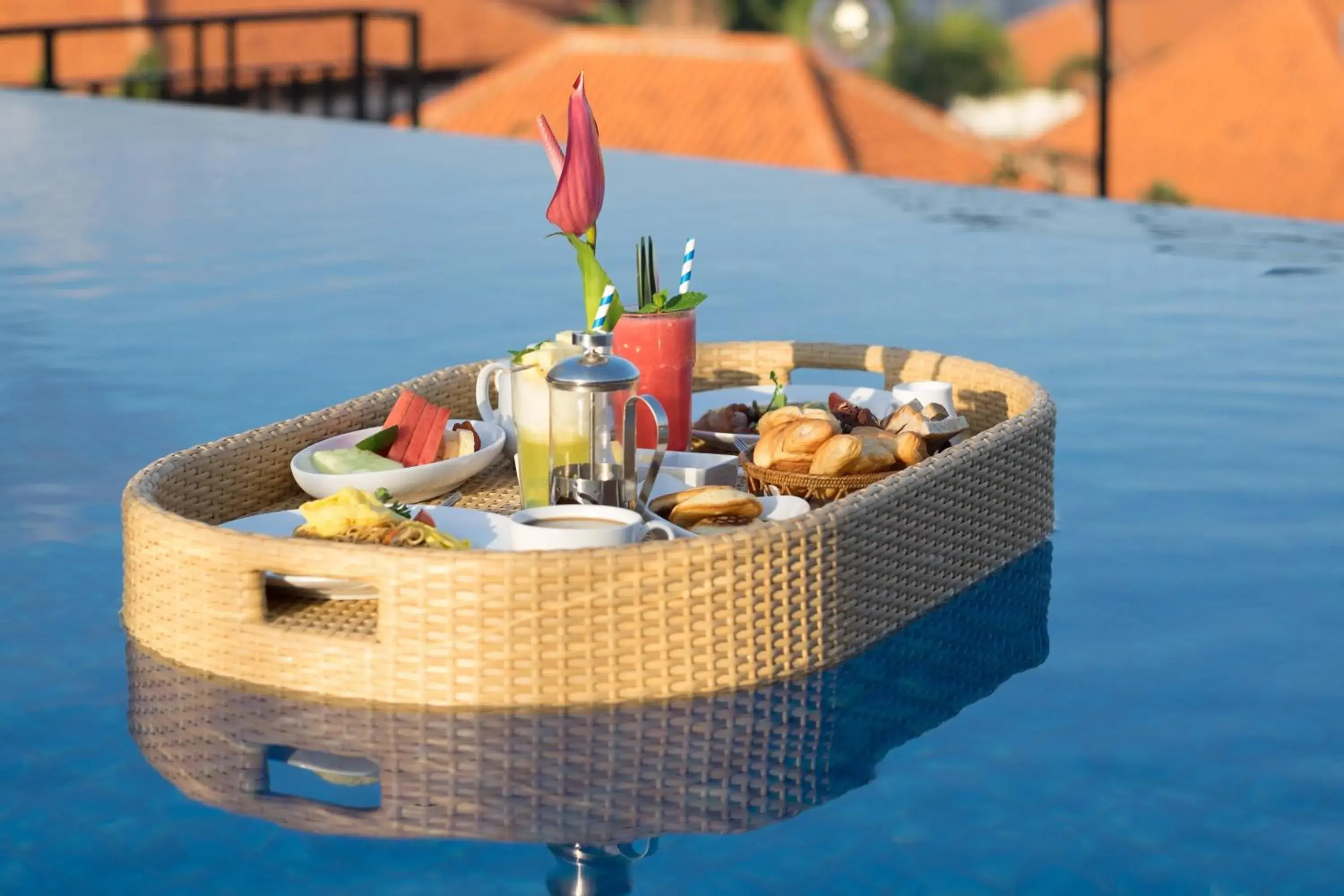 Food and drinks in Sevn Legian Food and drinks in Sevn Legian