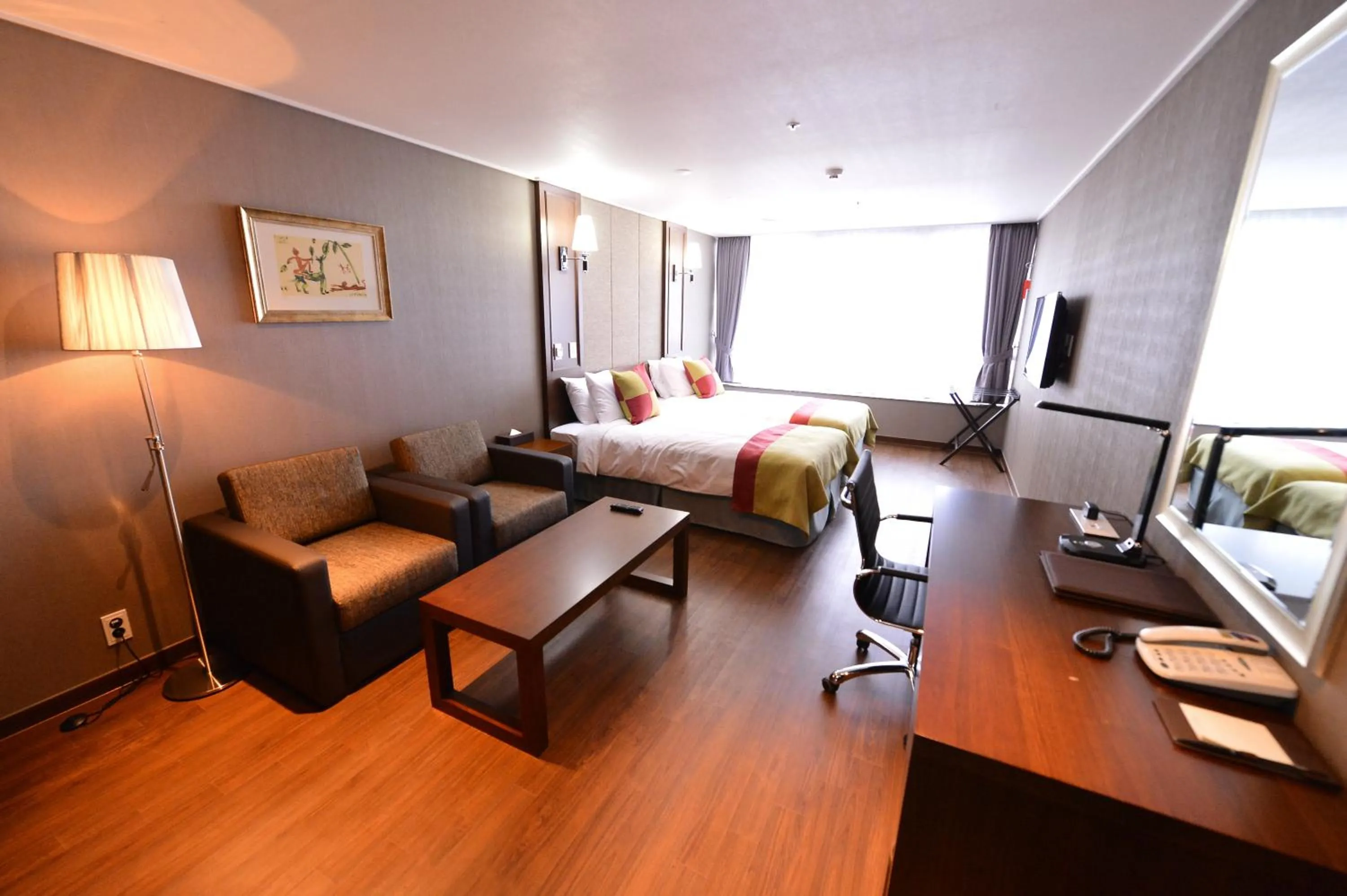 Photo of the whole room, Bed in Haeden Hotel High End Suwon