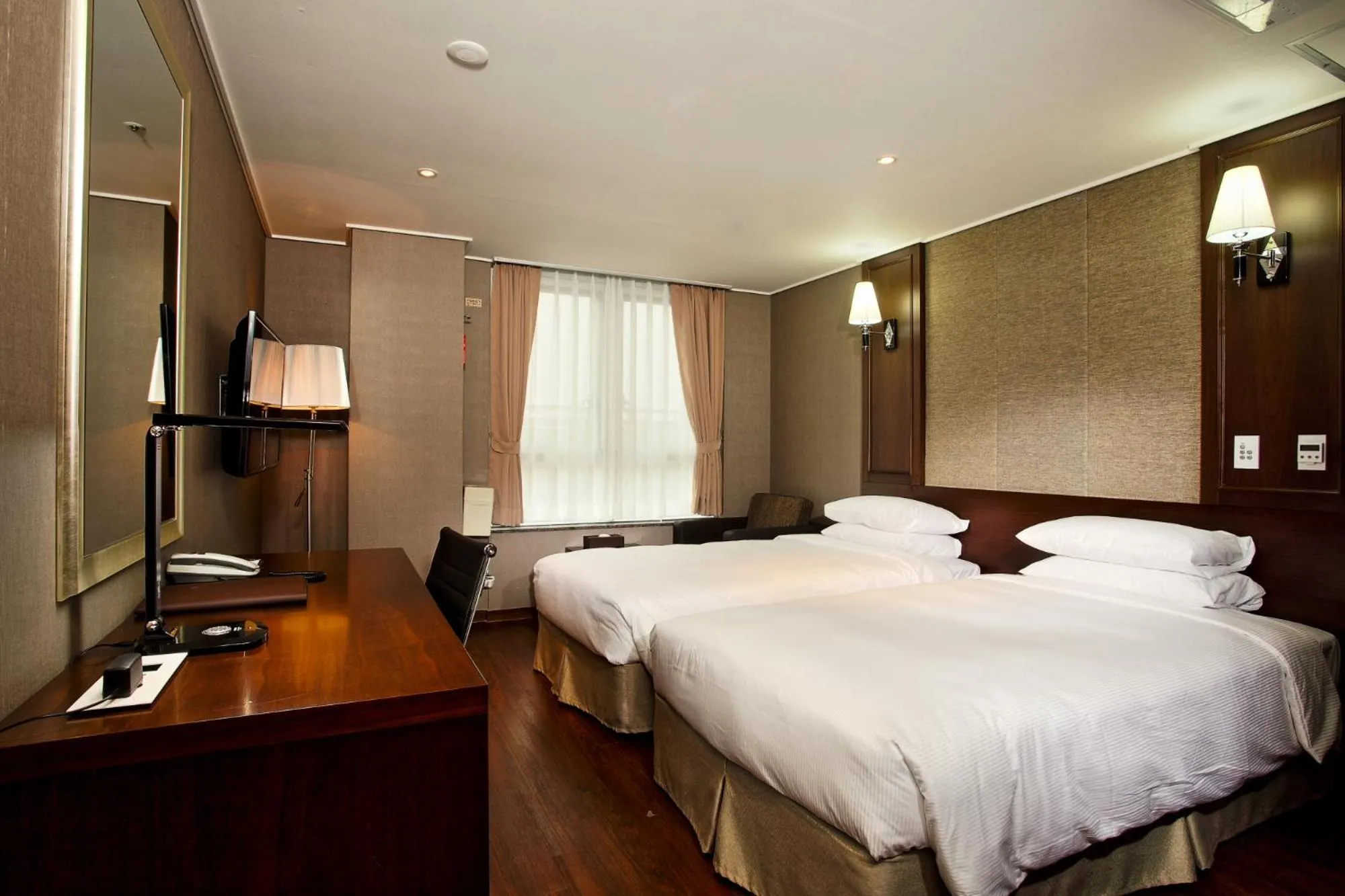 Photo of the whole room, Bed in Haeden Hotel High End Suwon