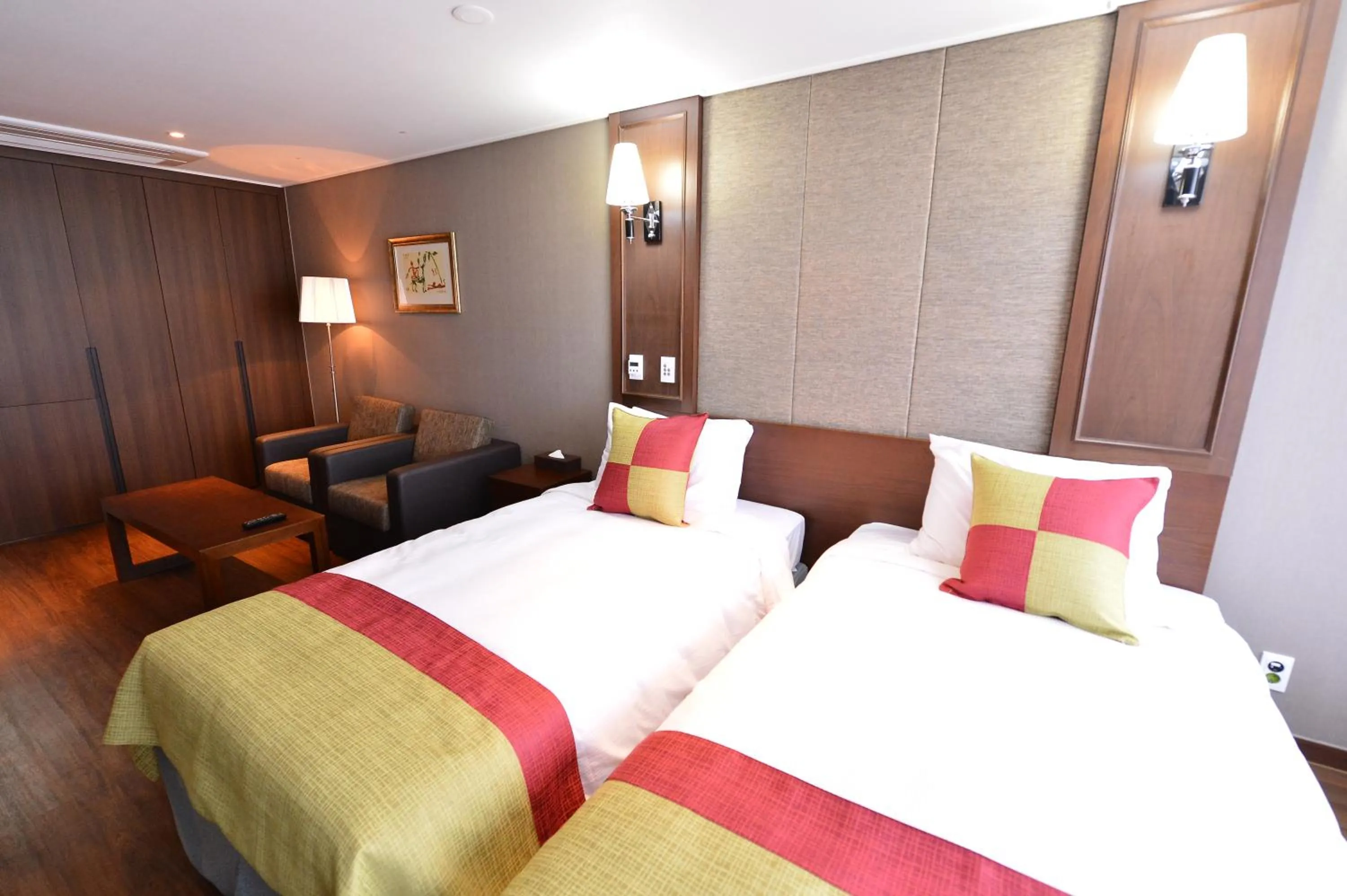 Photo of the whole room, Bed in Haeden Hotel High End Suwon