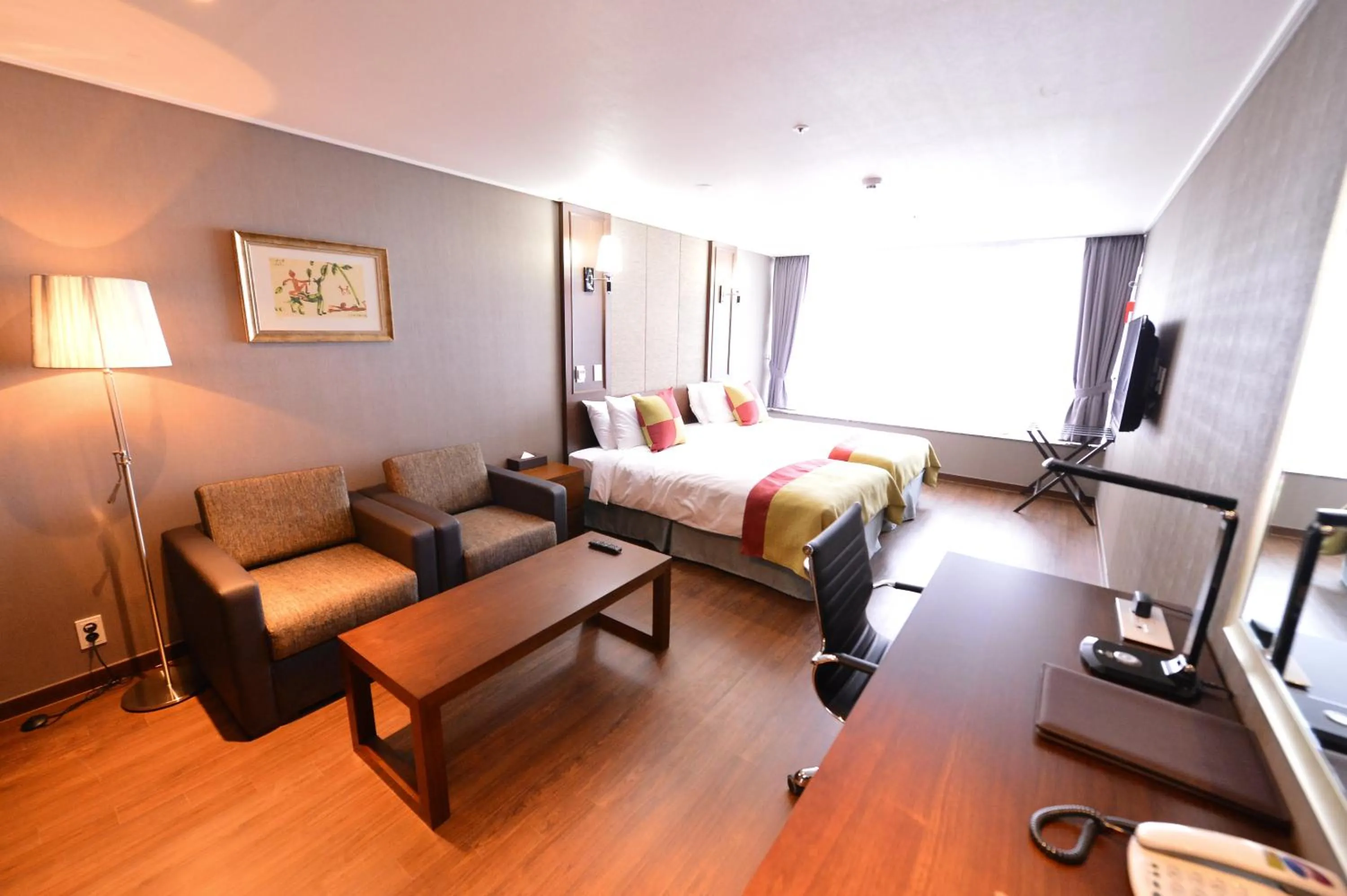 Photo of the whole room, Bed in Haeden Hotel High End Suwon