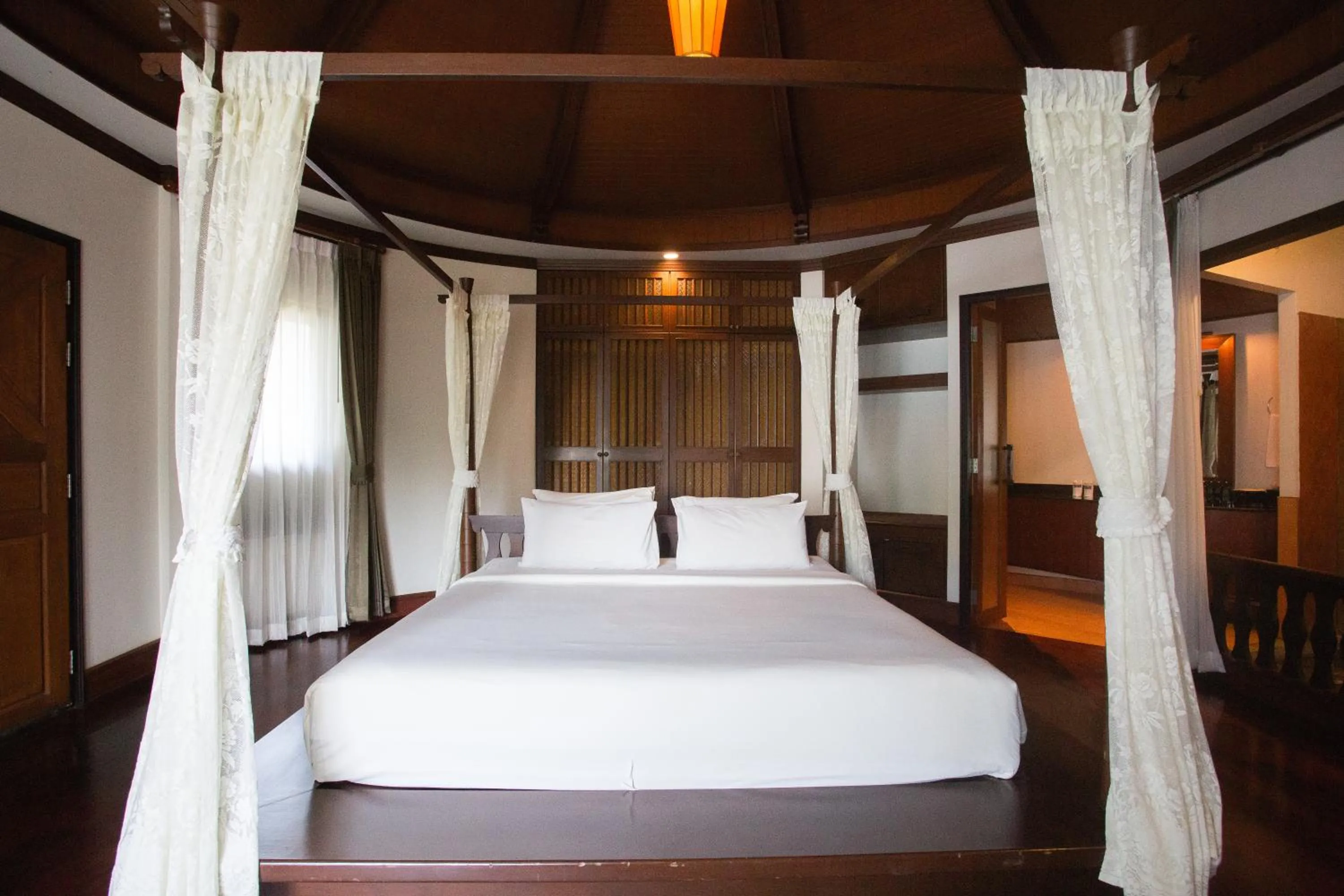 Bed in Golden Beach Resort