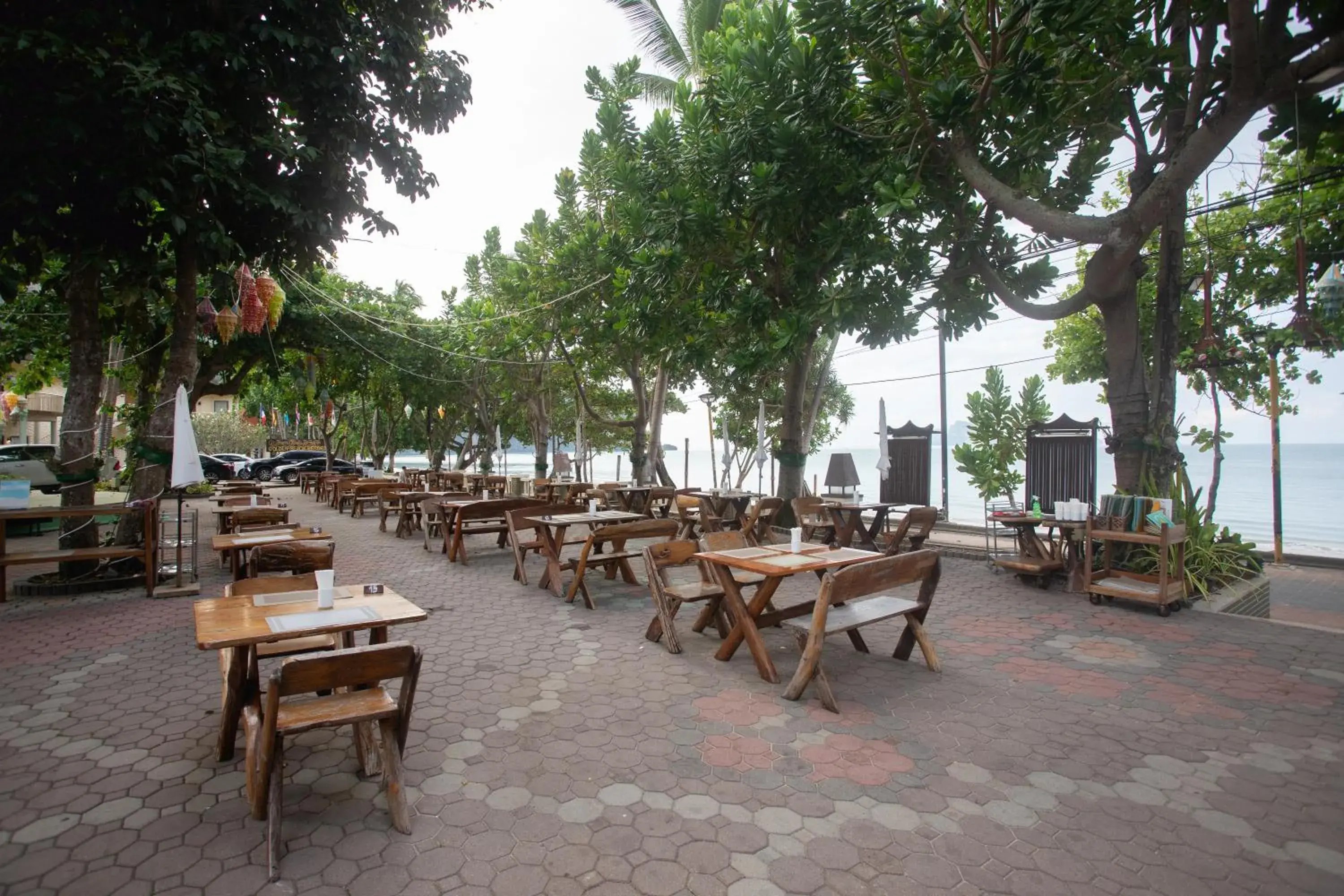 Restaurant/places to eat in Golden Beach Resort Restaurant/places to eat in Golden Beach Resort