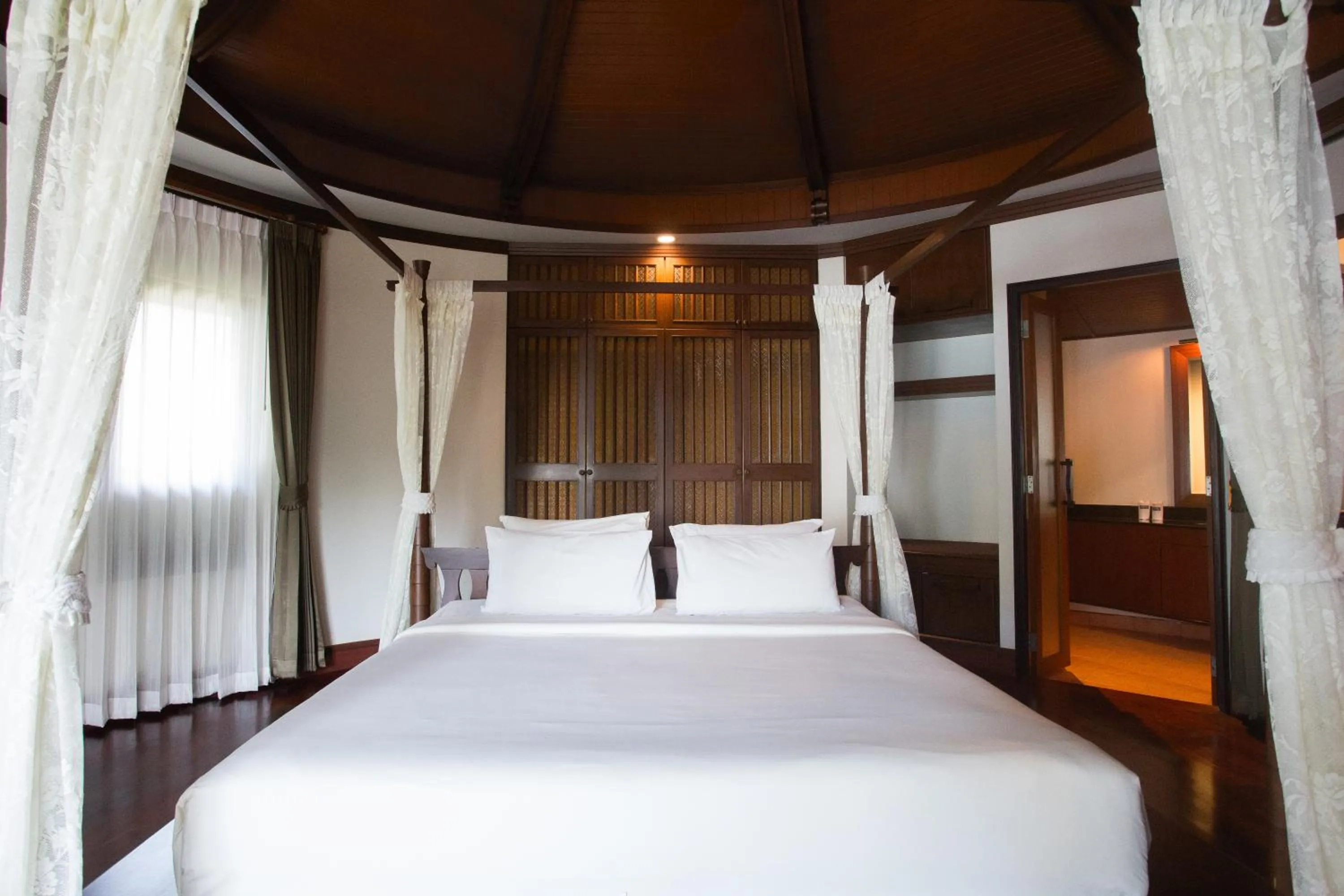 Bed in Golden Beach Resort