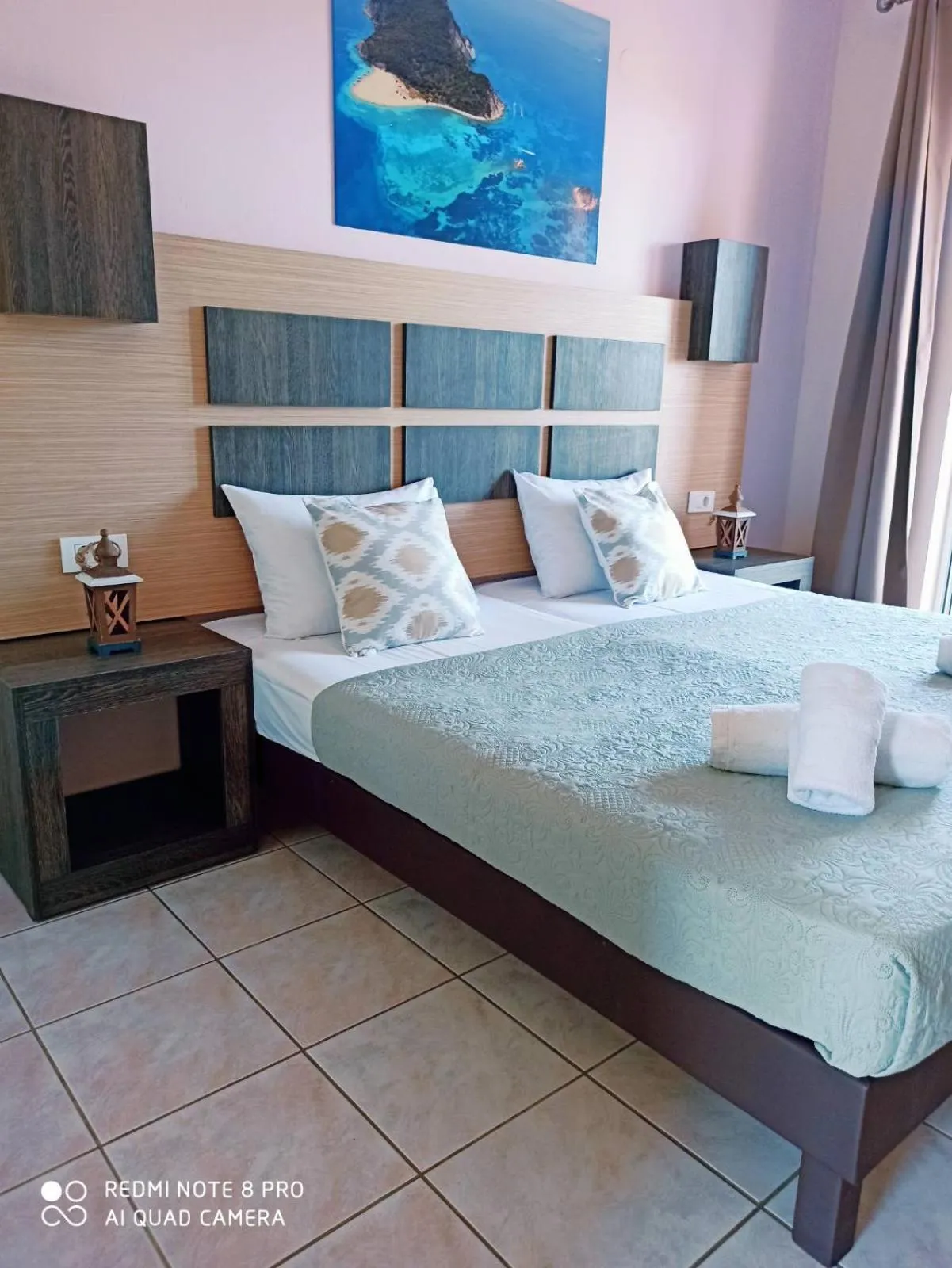 Bedroom, Bed in No Name Apartments