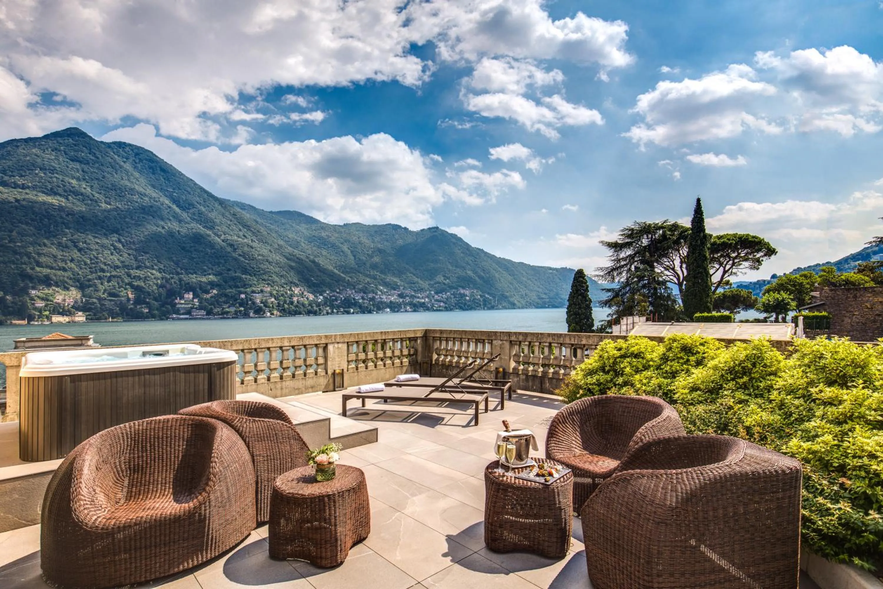 Lake view in Grand Hotel Imperiale Resort & SPA