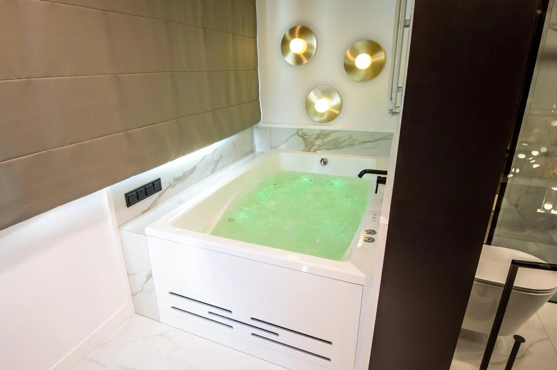 Hot Tub in Super-Apartamenty VIP Jacuzzi II