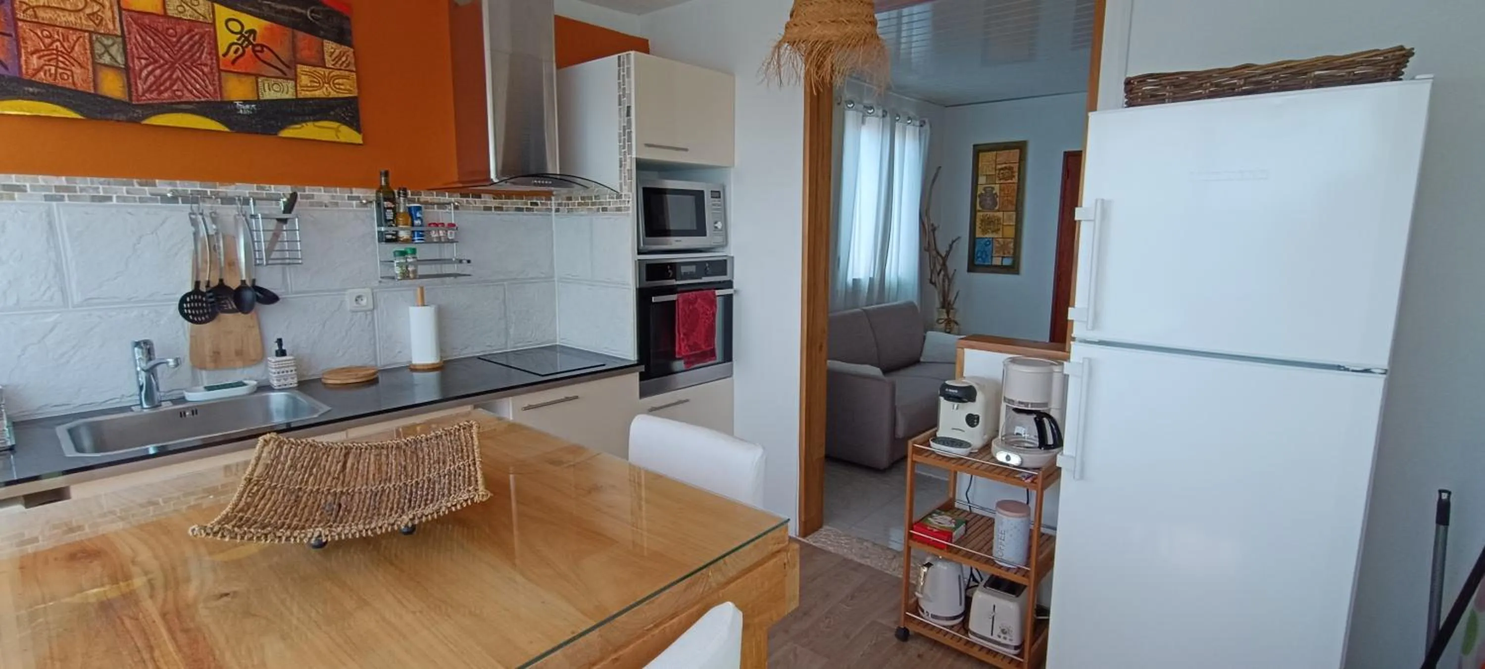 Coffee/tea facilities in CLEMARA EVASION