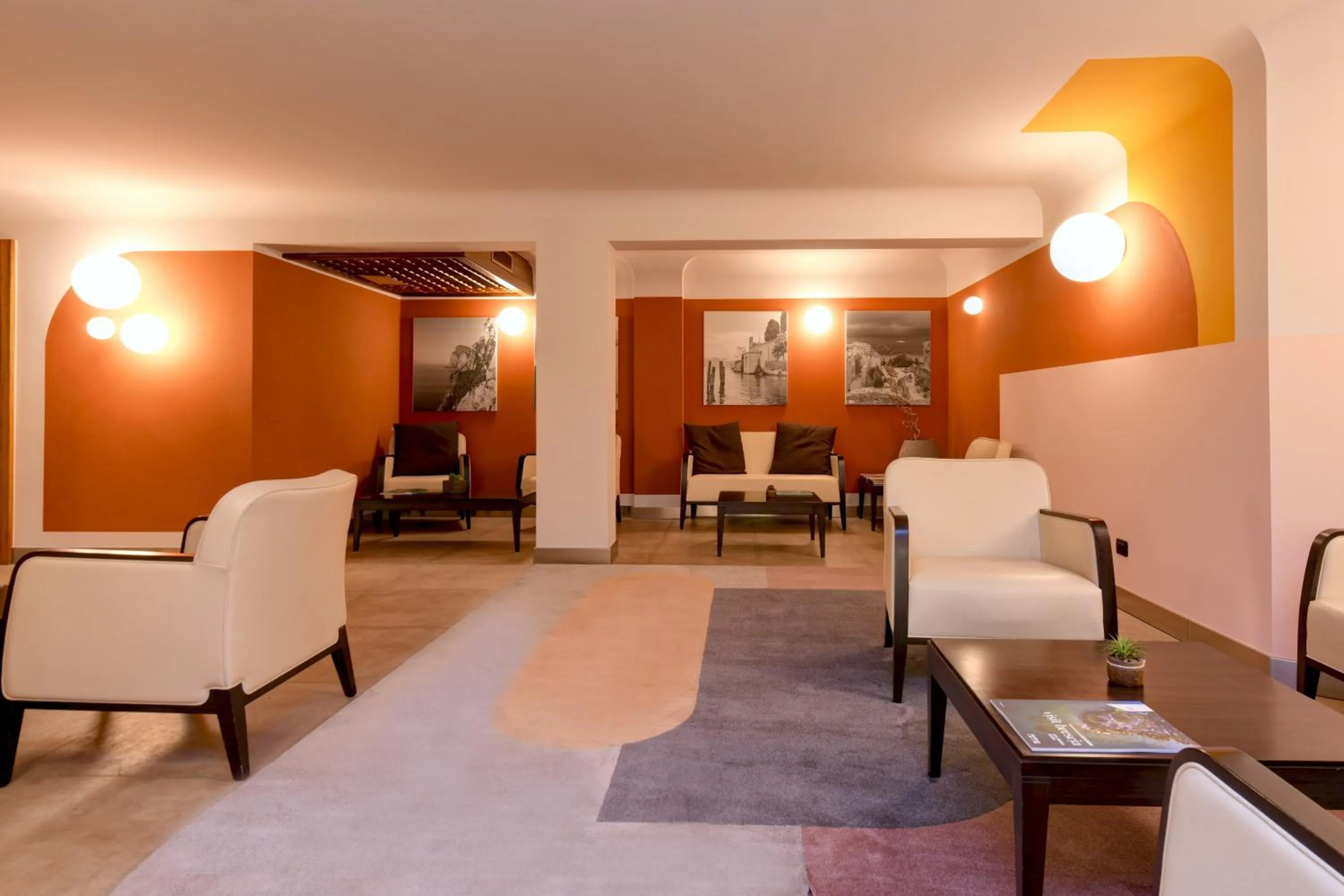 Lobby or reception in Hotel City