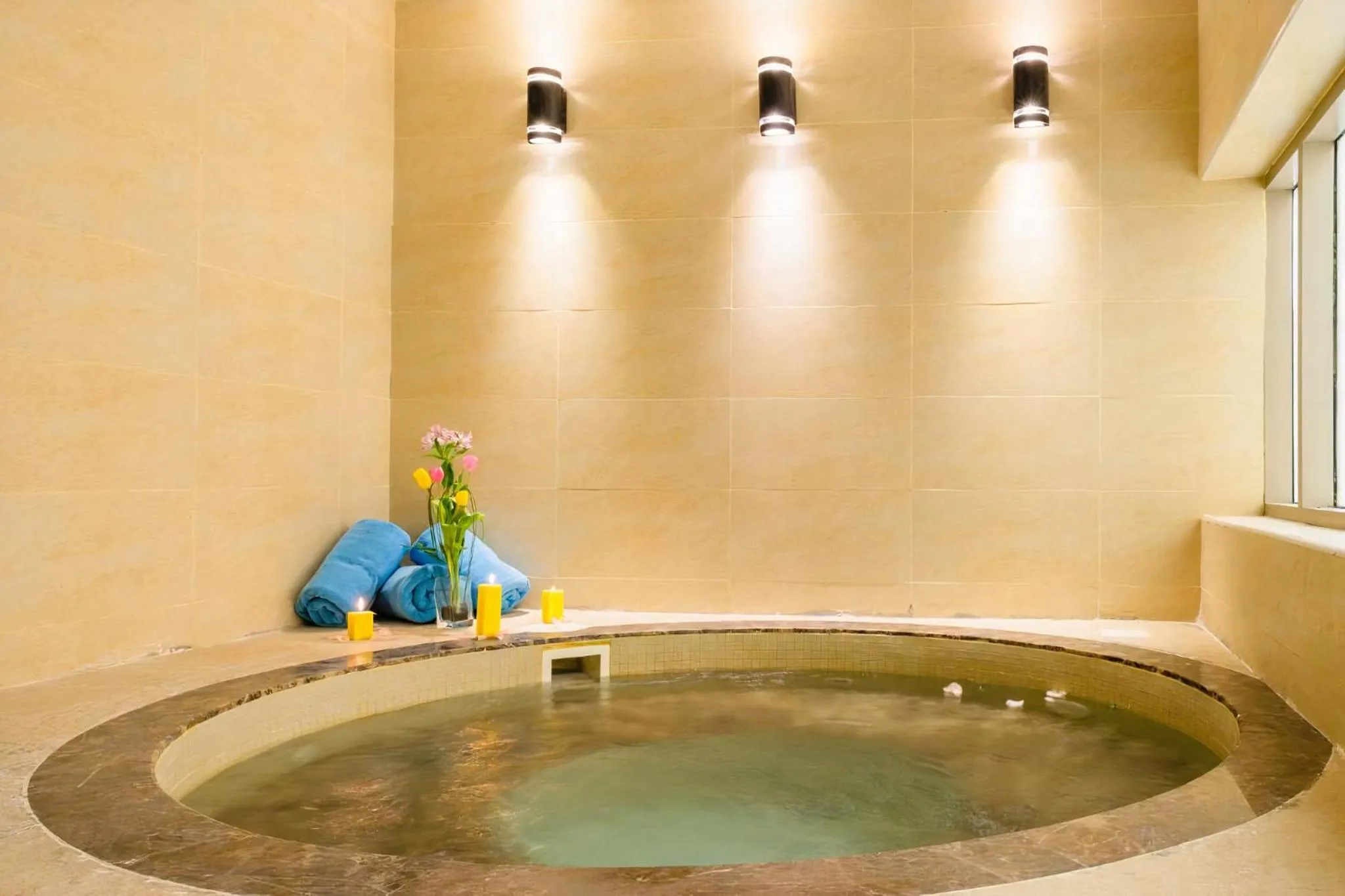 Spa and wellness centre/facilities in Crystal Plaza Al Majaz Hotel