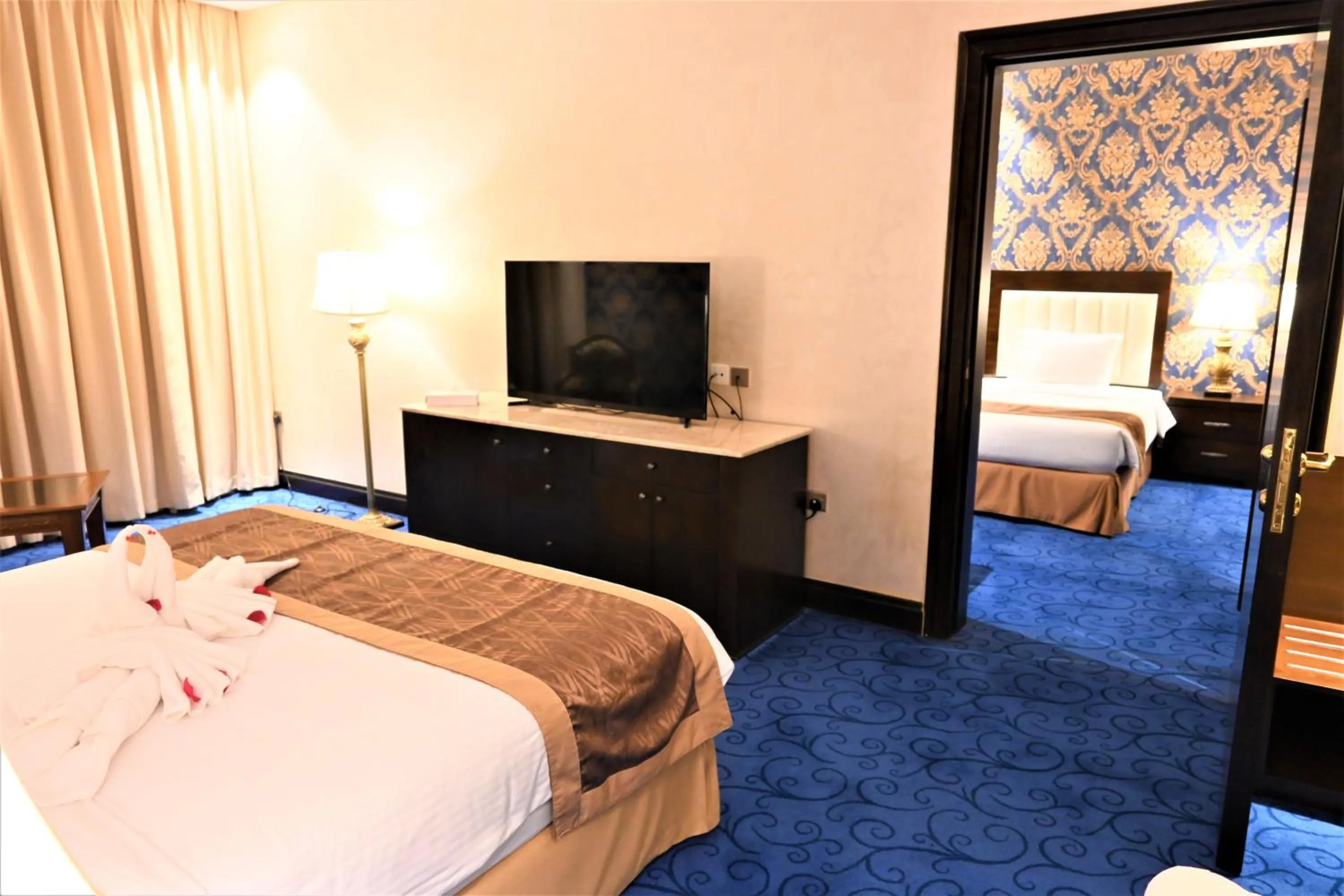 Photo of the whole room, Bed in Crystal Plaza Al Majaz Hotel
