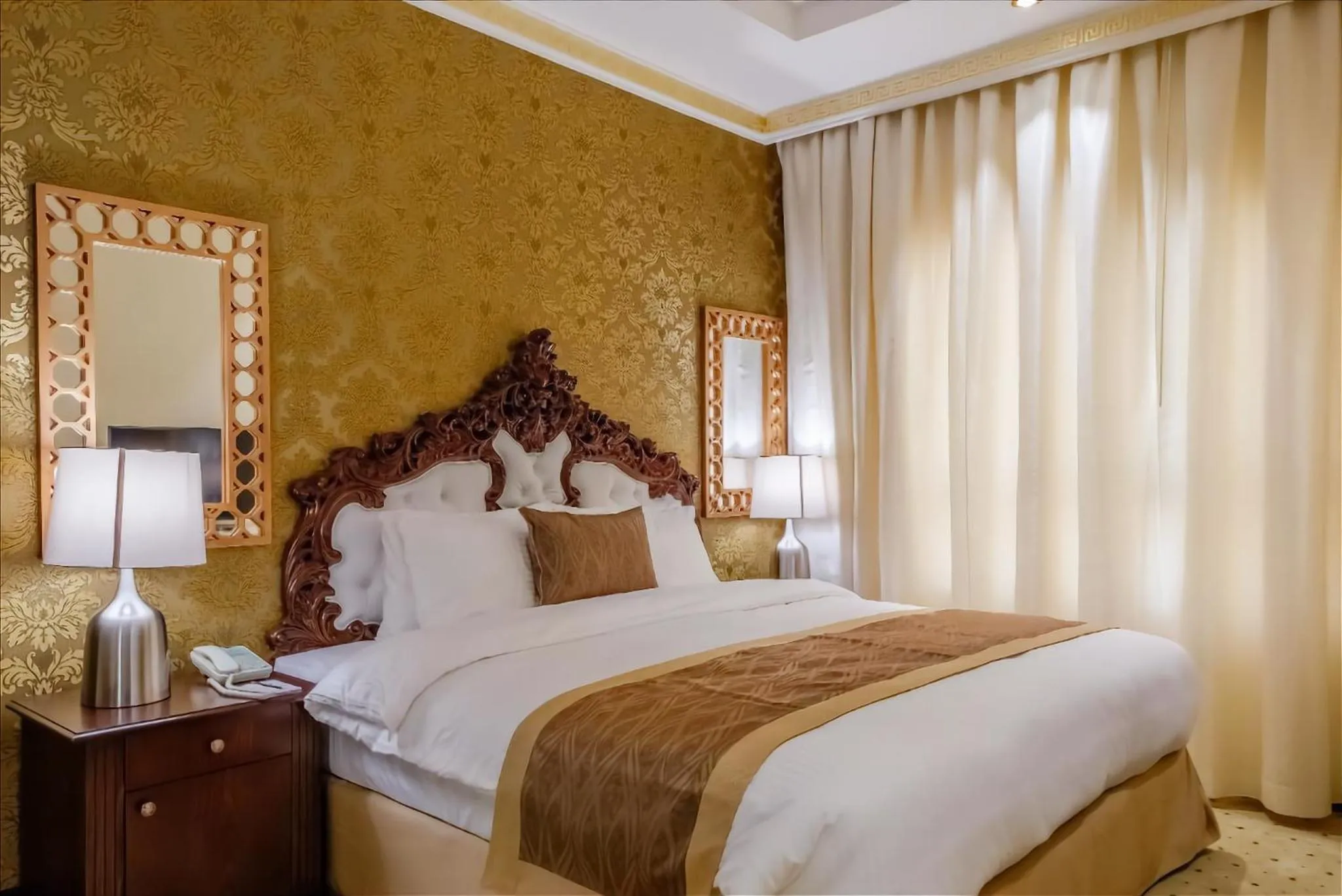 Bedroom, Bed in Crystal Plaza Al Majaz Hotel