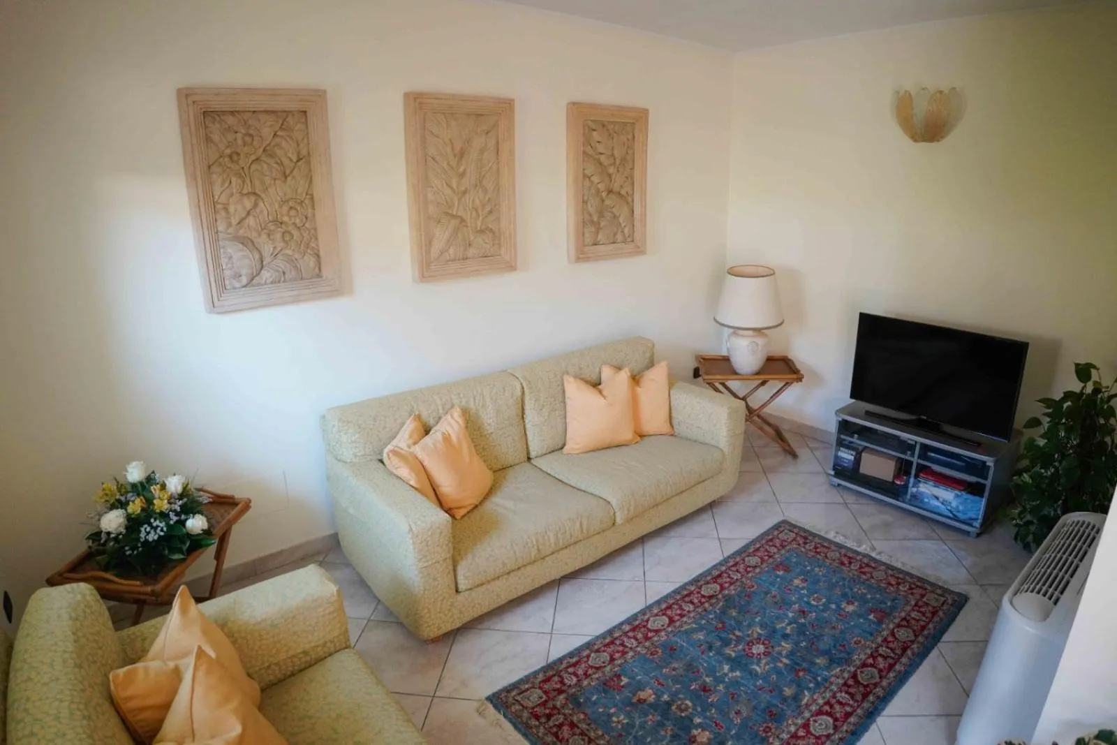 Communal lounge/ TV room in Hotel Riviera Blu