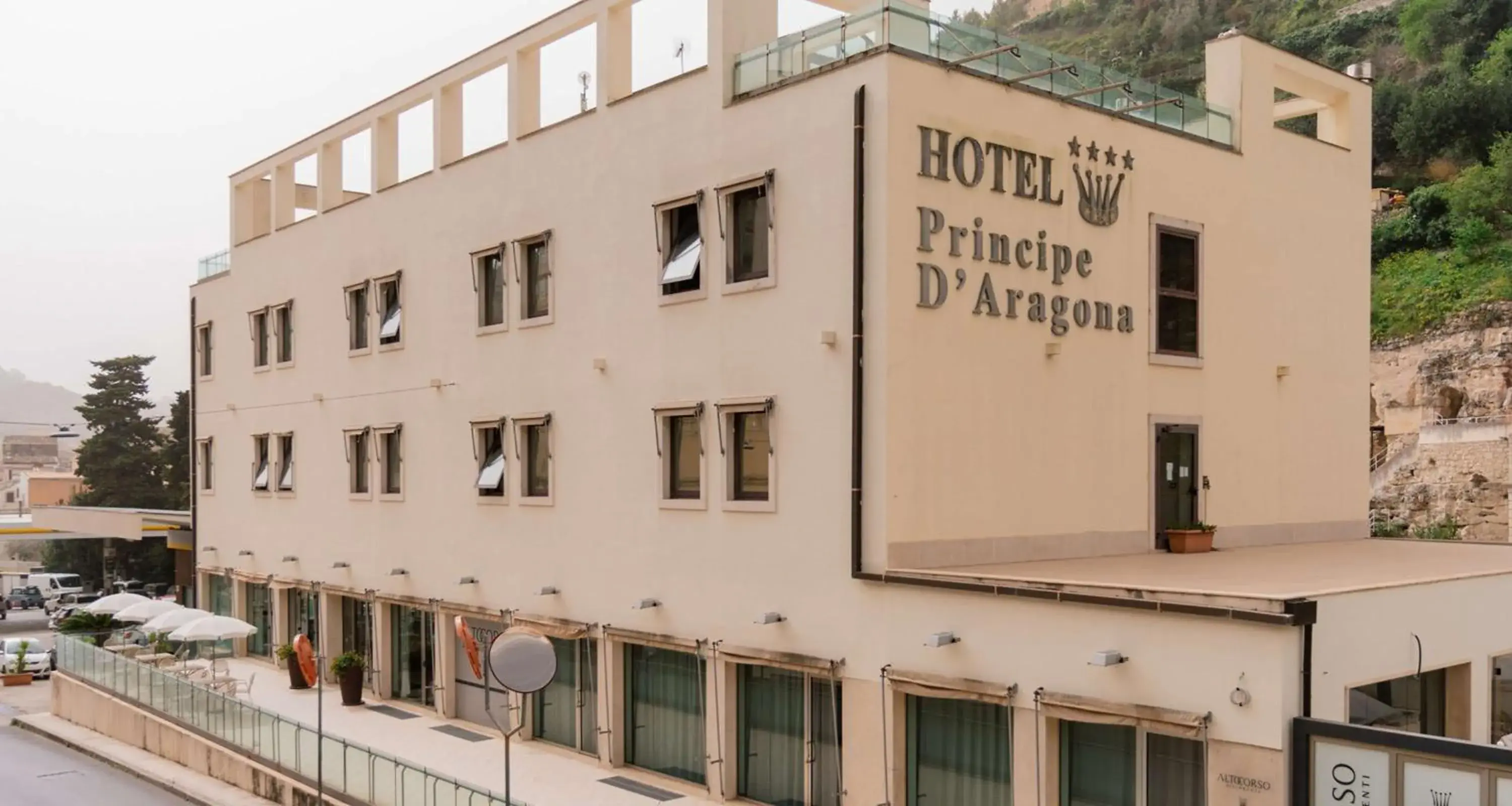 Property building in Hotel Principe d'Aragona, Sure Hotel Collection by BW Property building in Hotel Principe d'Aragona, Sure Hotel Collection by BW