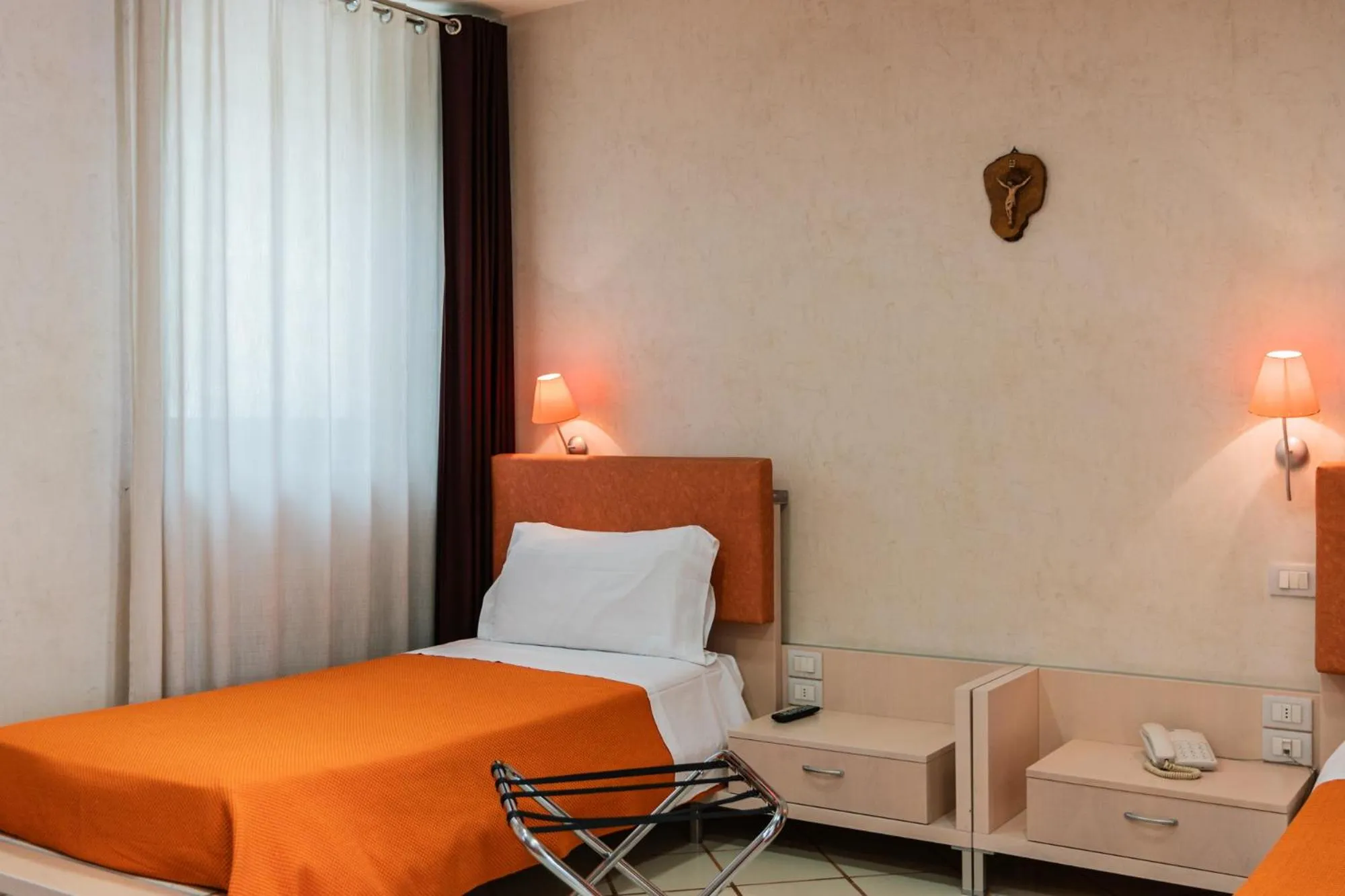 Bed in Hotel Principe d'Aragona, Sure Hotel Collection by BW