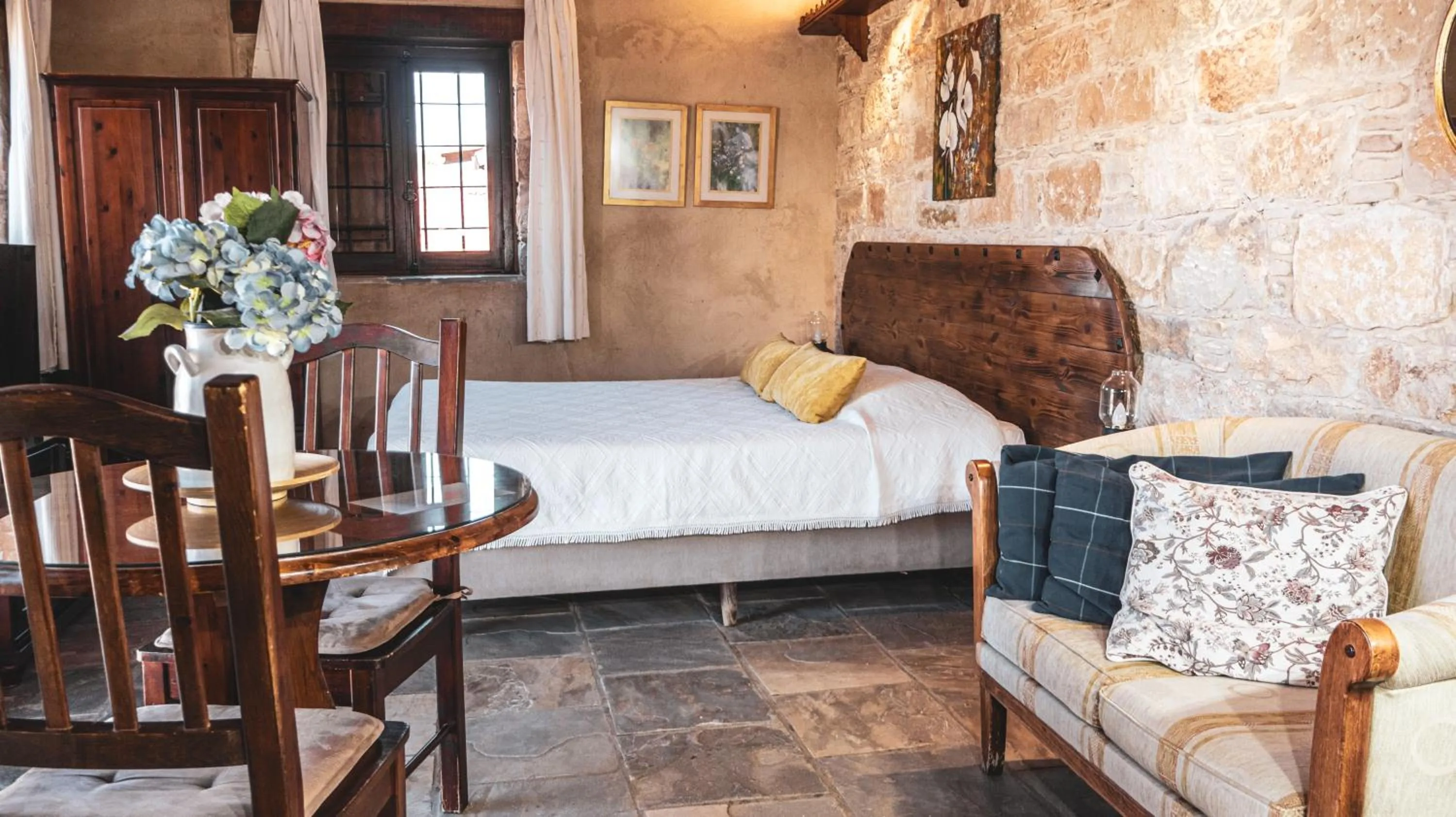 Bed in Agrovino Lofou