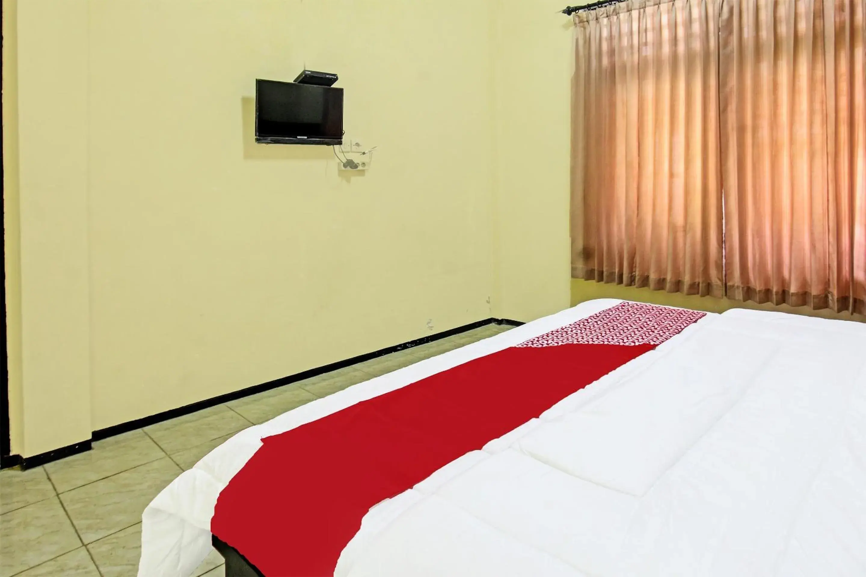 Bedroom, Bed in Hotel O Unram Guest House Bedroom, Bed in Hotel O Unram Guest House