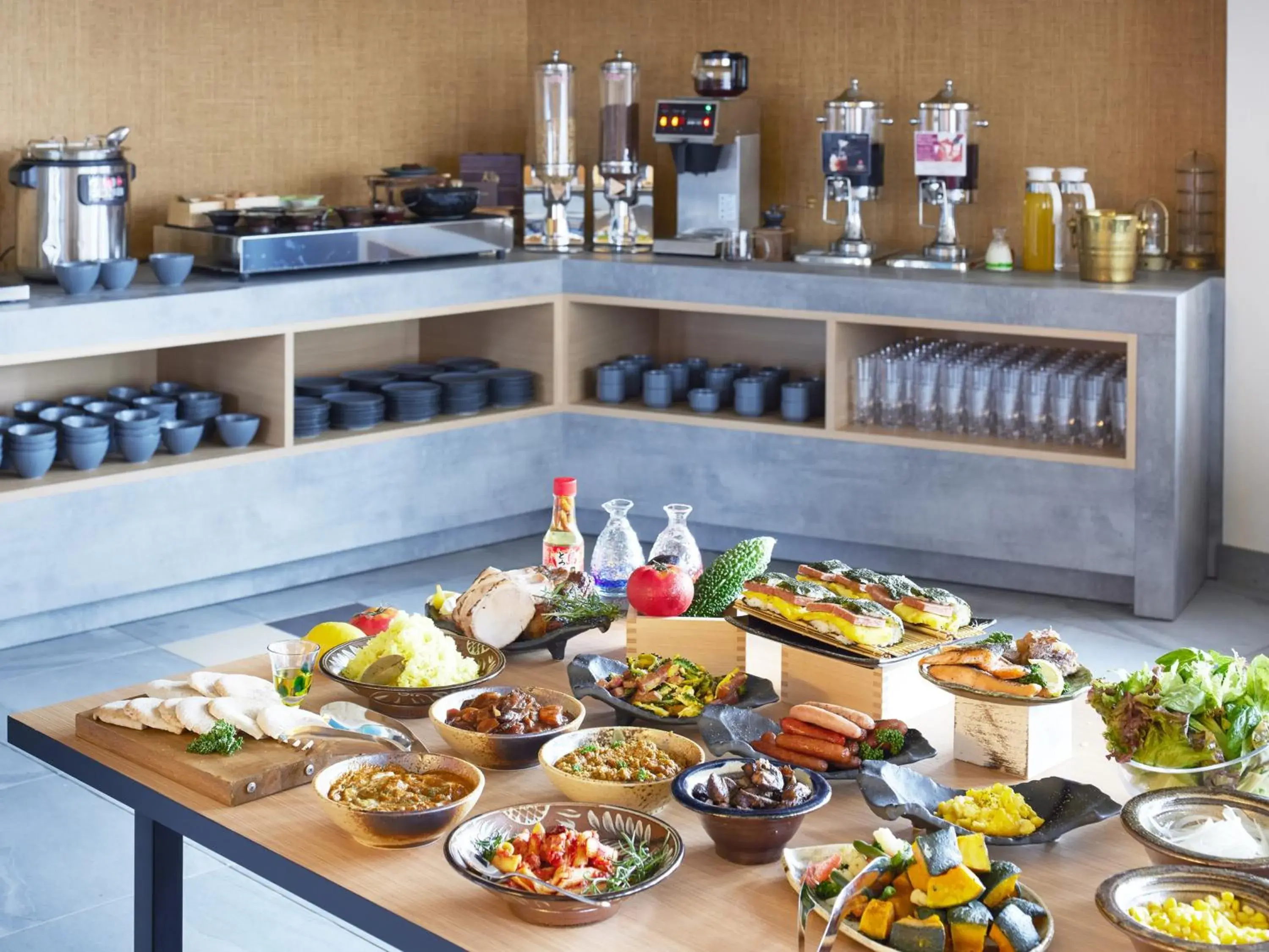 Buffet breakfast in hotel androoms Naha Port Buffet breakfast in hotel androoms Naha Port