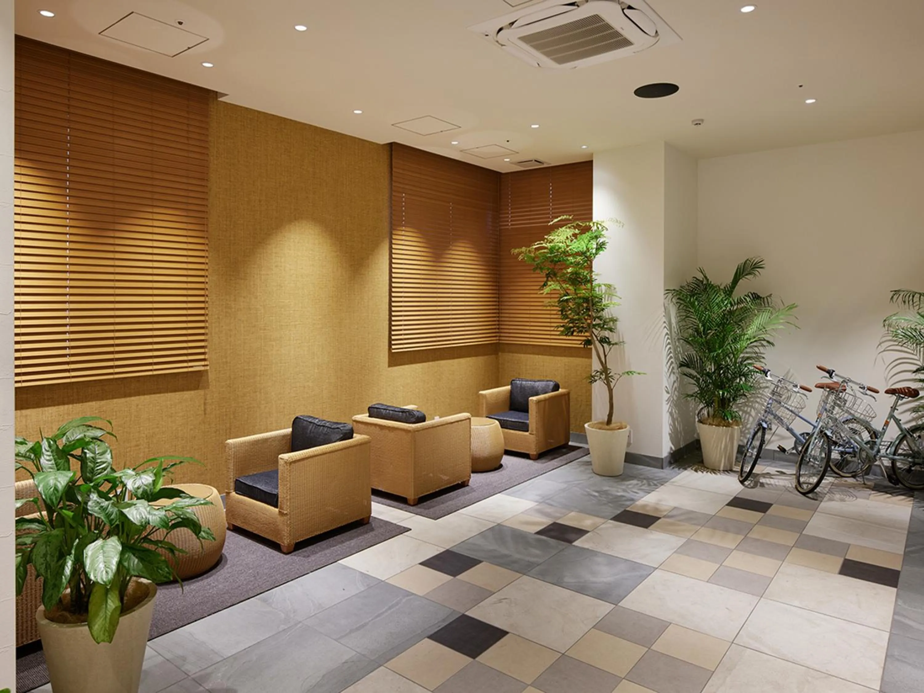 Lobby or reception in hotel androoms Naha Port
