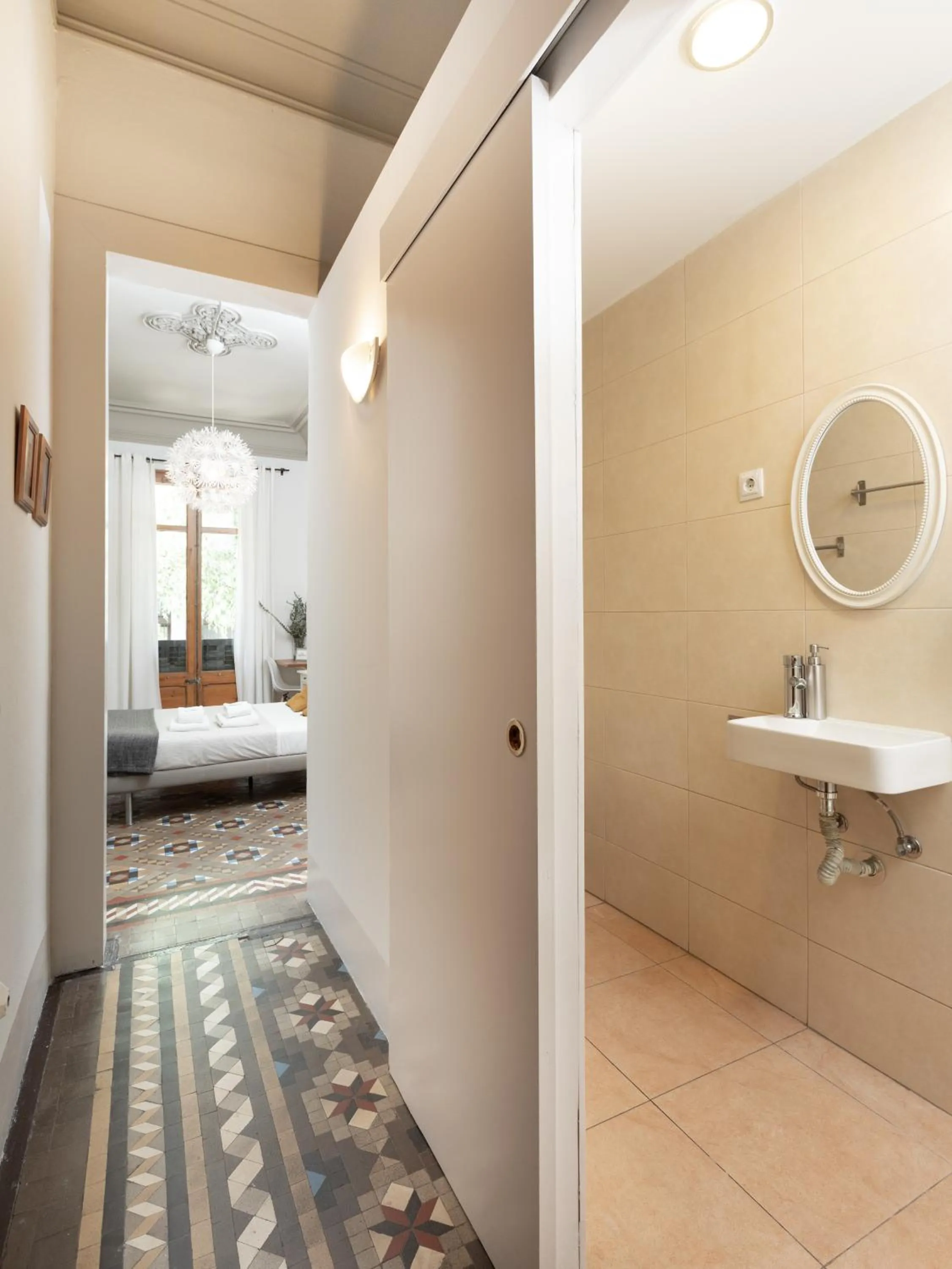 Bathroom, Bed in Casa Maca Guest House