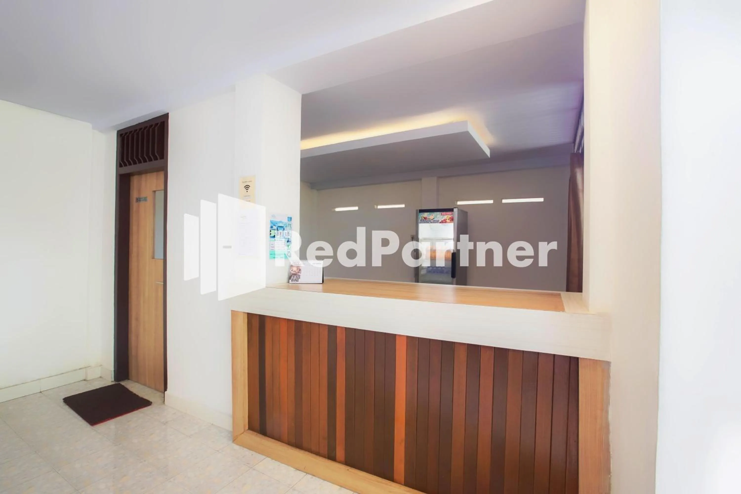 Lobby or reception in Hatta Guest House Syariah near Hayam Wuruk Jelutung Mitra RedDoorz