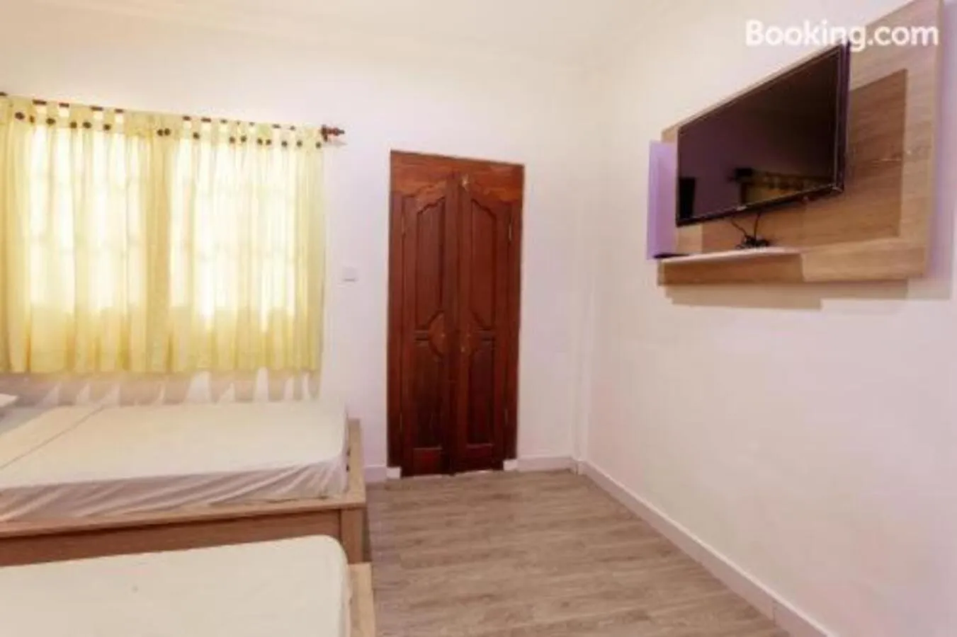 Bedroom, Bed in Segara Sadhu Inn Kuta by ecommerceloka