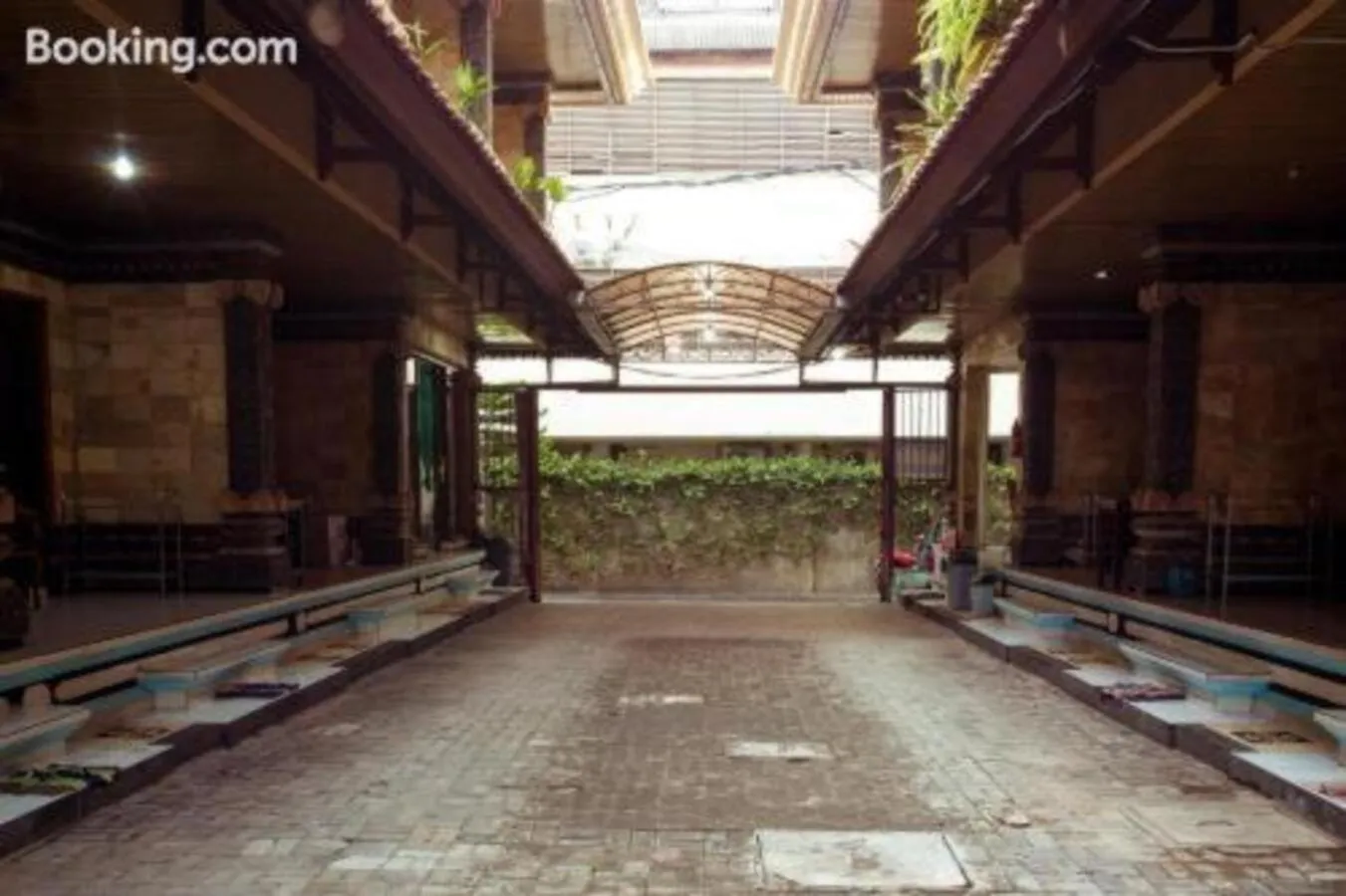 Property building in Segara Sadhu Inn Kuta by ecommerceloka