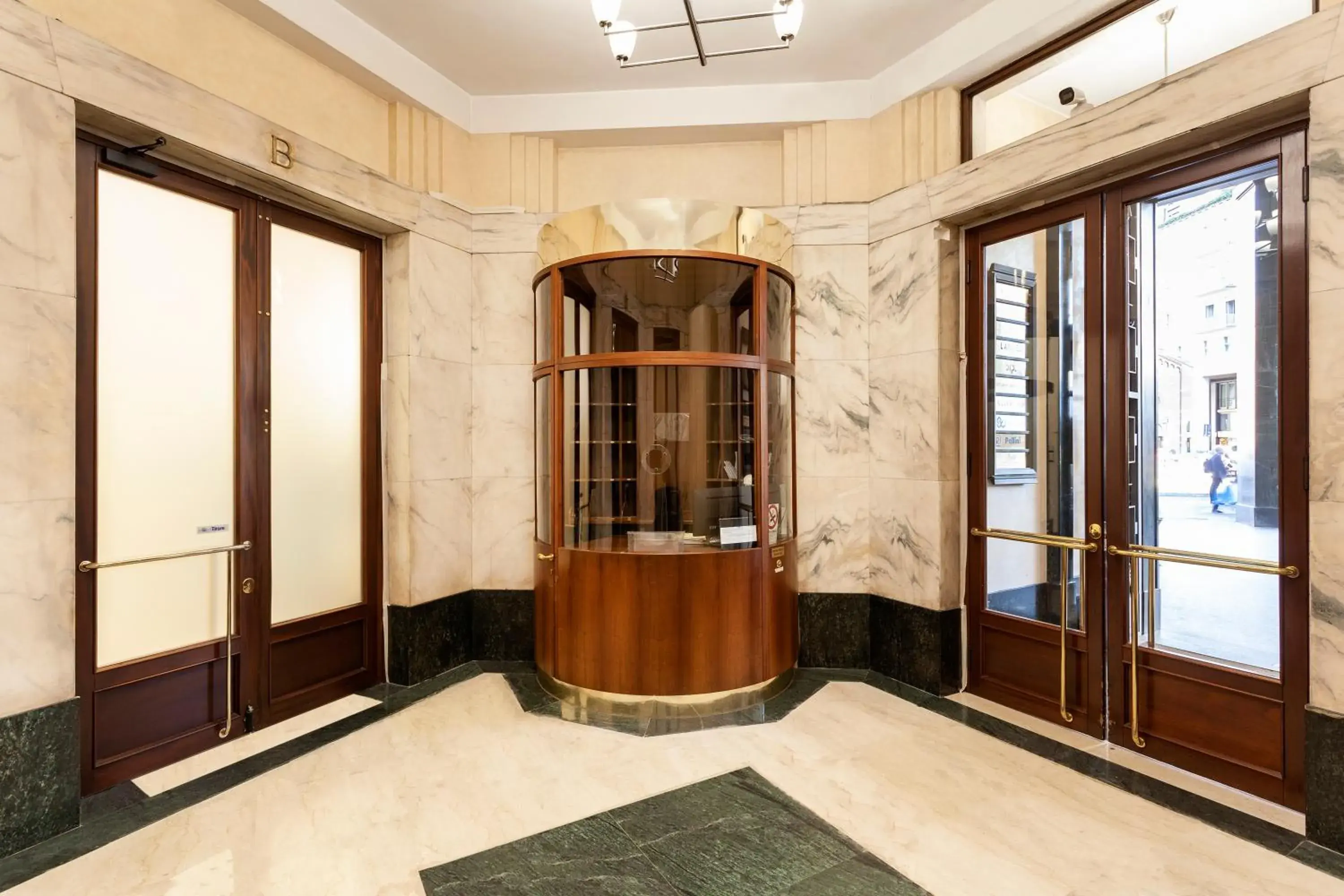 Lobby or reception in San Babila Suite Lobby or reception in San Babila Suite