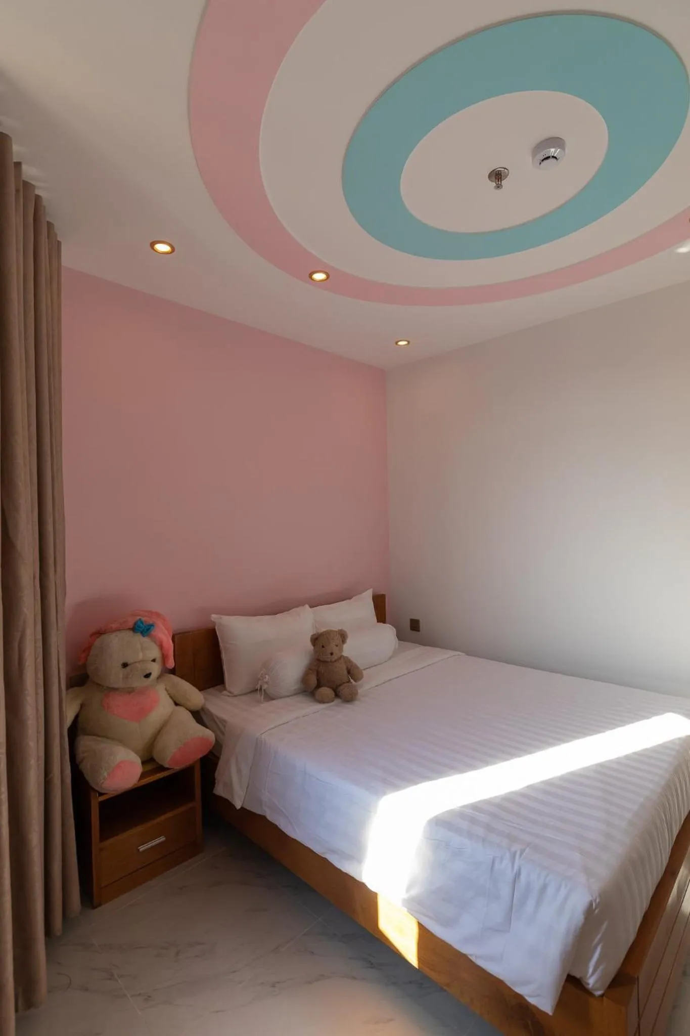 Bed in 26 Topaz Hotel