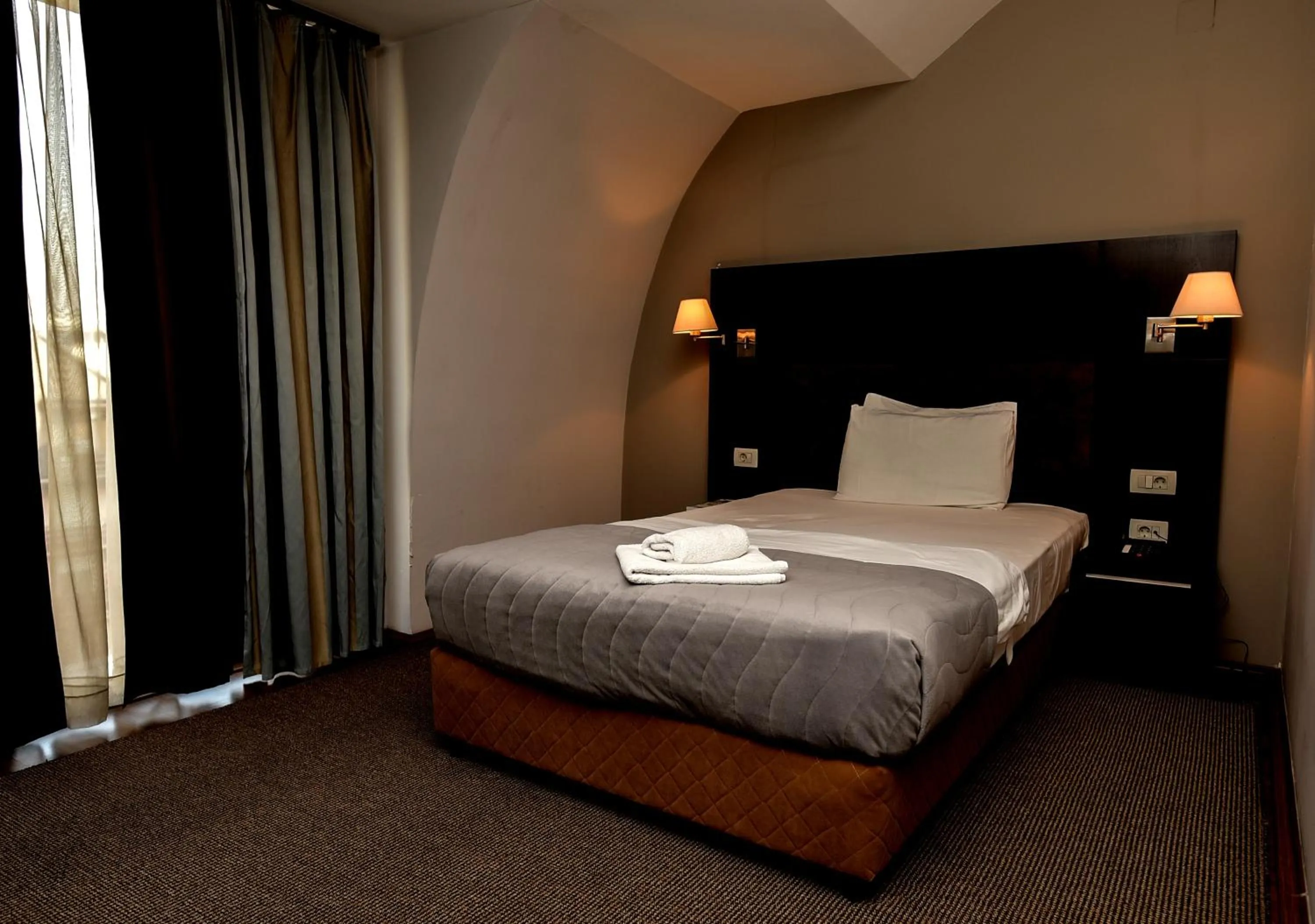 Toilet, Bed in Hotel Dolce International