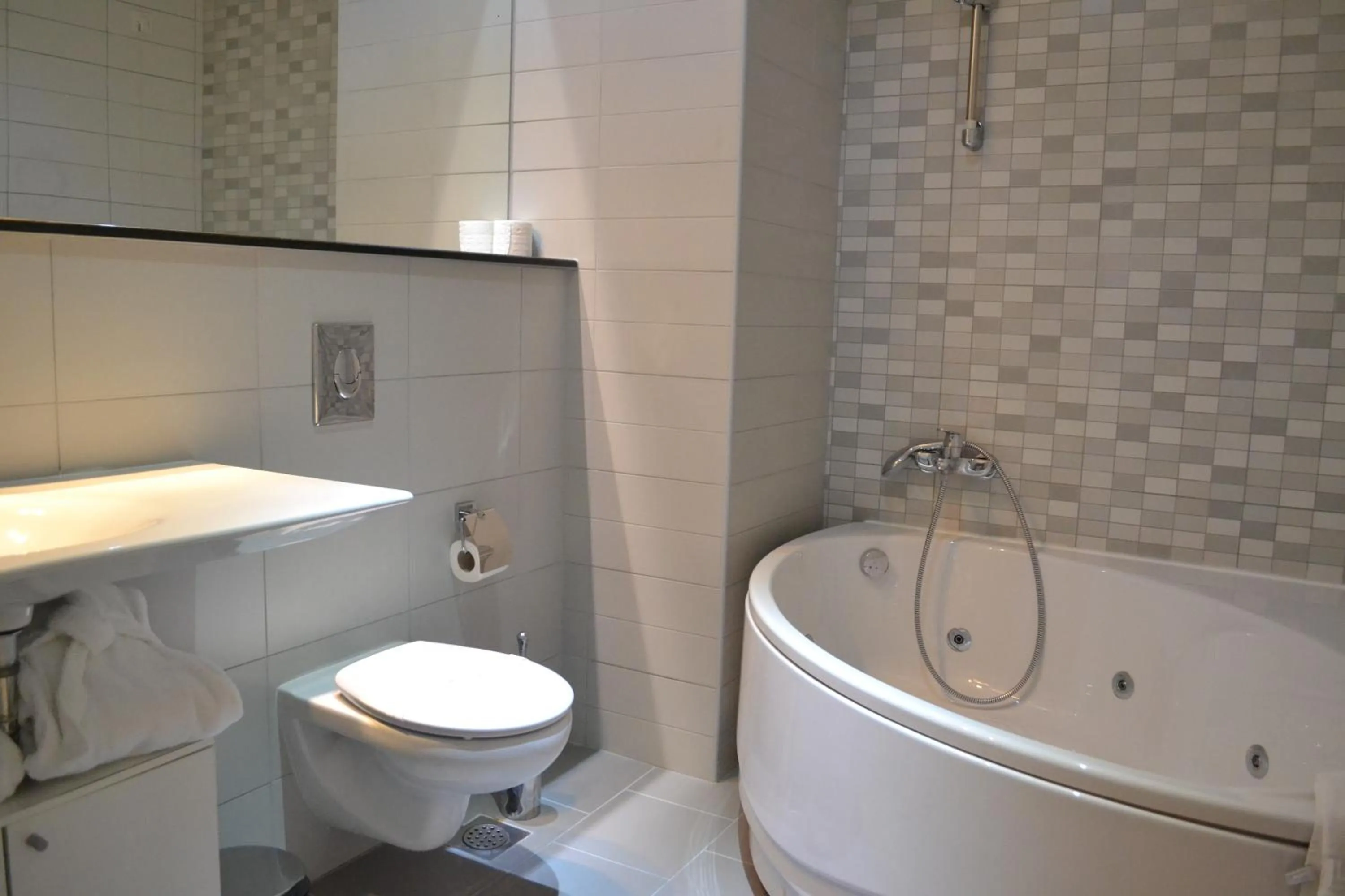 Bathroom in Hotel Dolce International