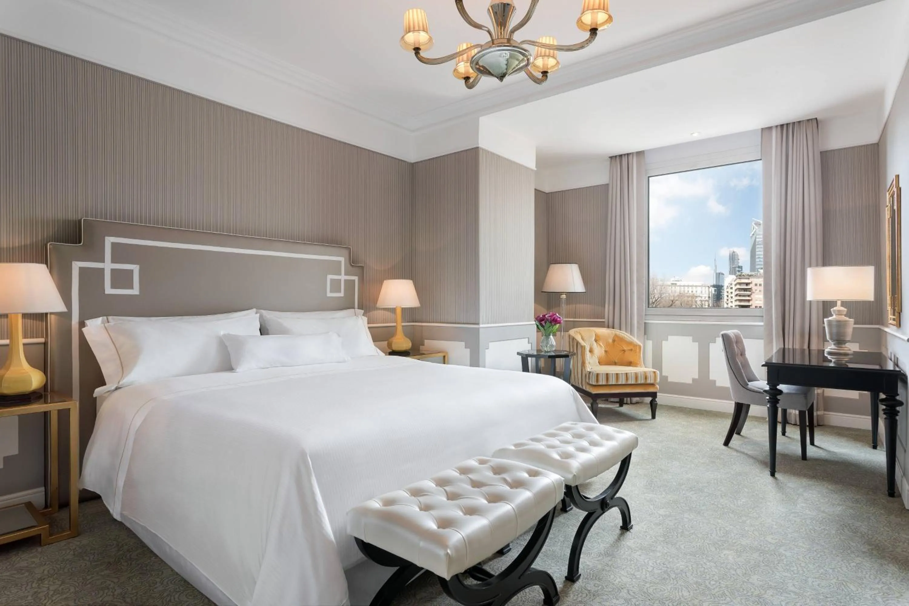 Photo of the whole room, Bed in The Westin Palace, Milan