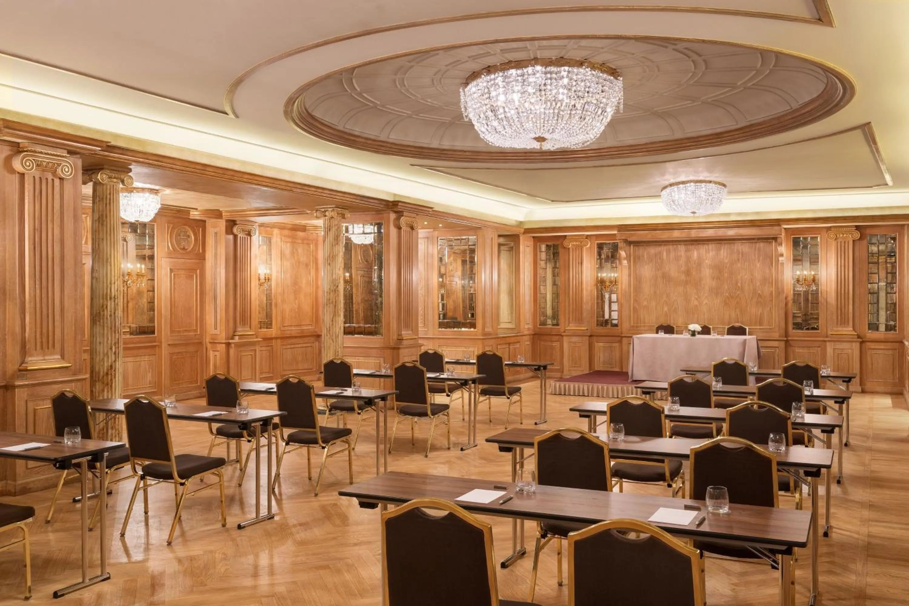 Meeting/conference room in The Westin Palace, Milan