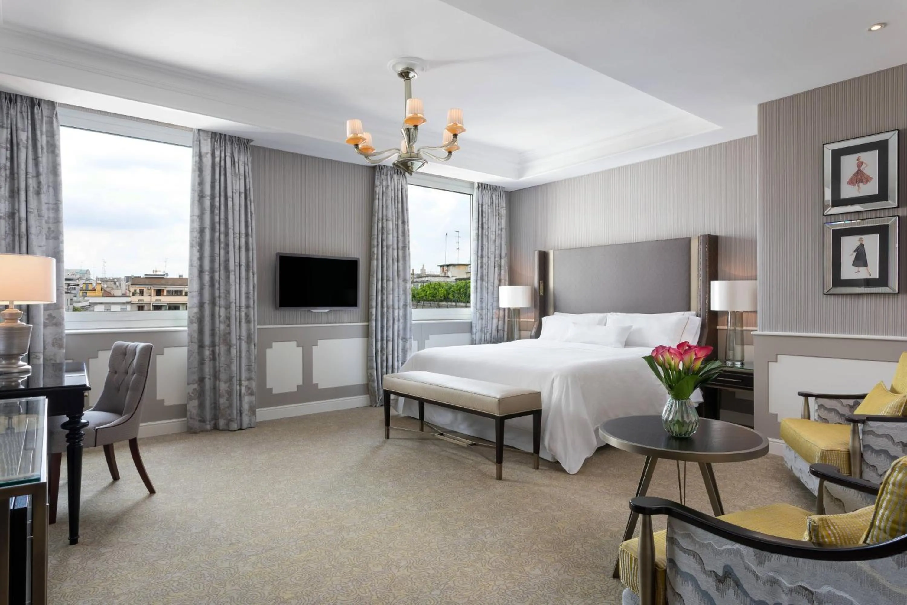 Photo of the whole room, Bed in The Westin Palace, Milan