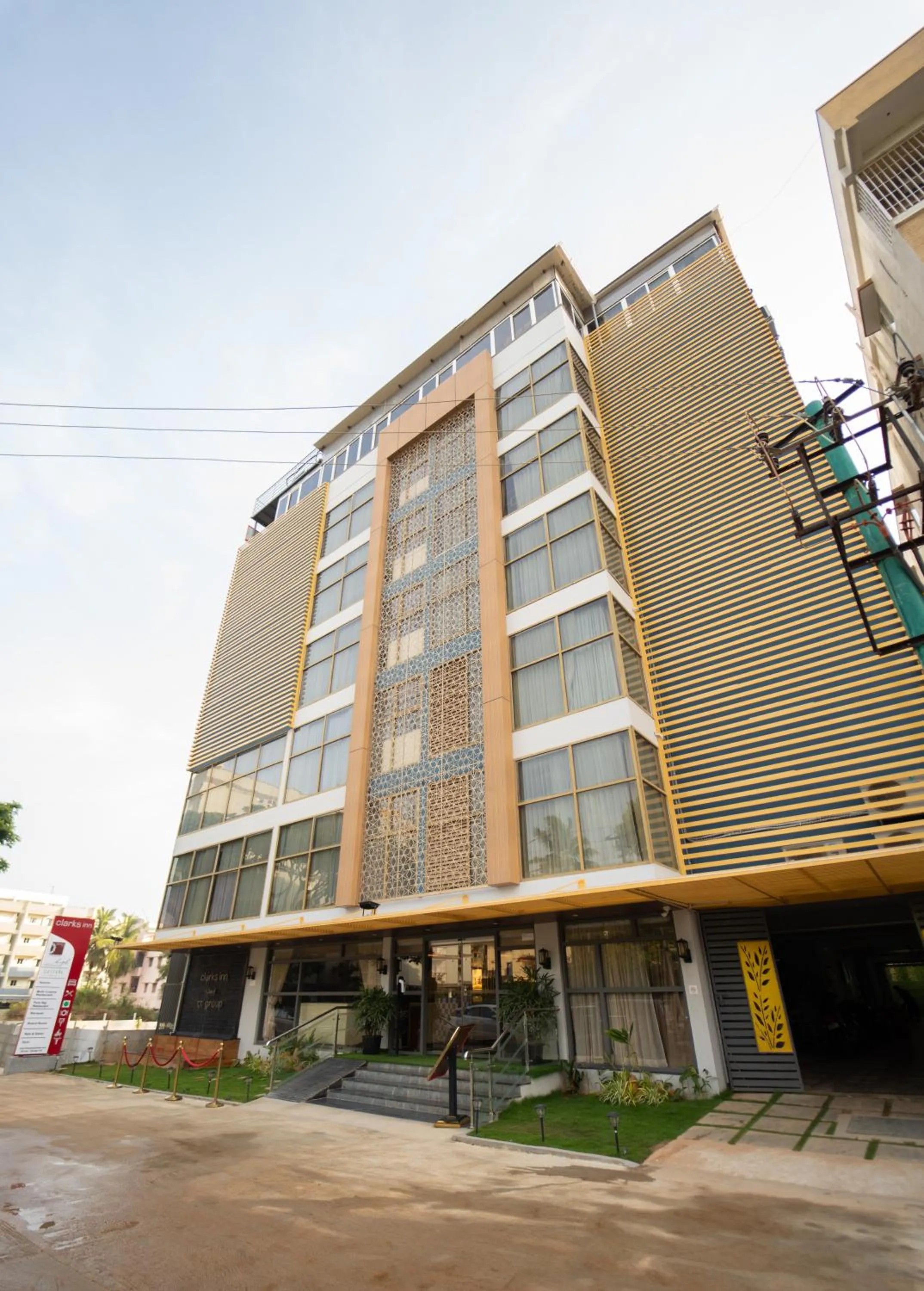 Facade/entrance in Clarks Inn , Airport Bangalore