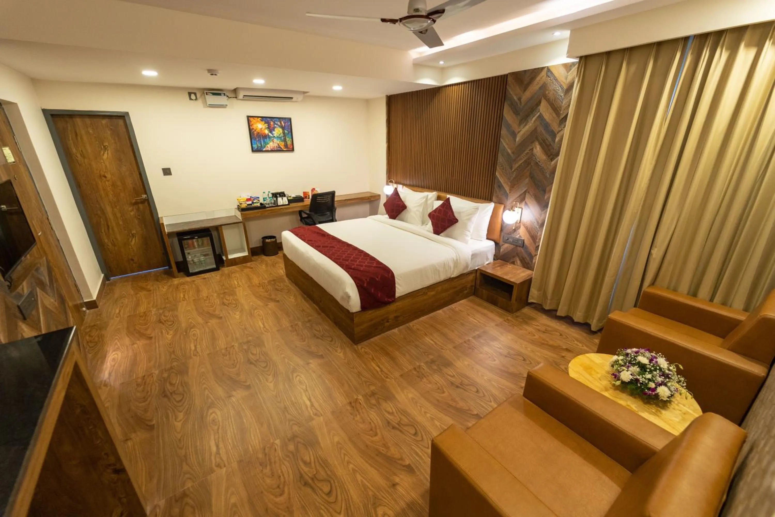 Photo of the whole room, Bed in Clarks Inn , Airport Bangalore