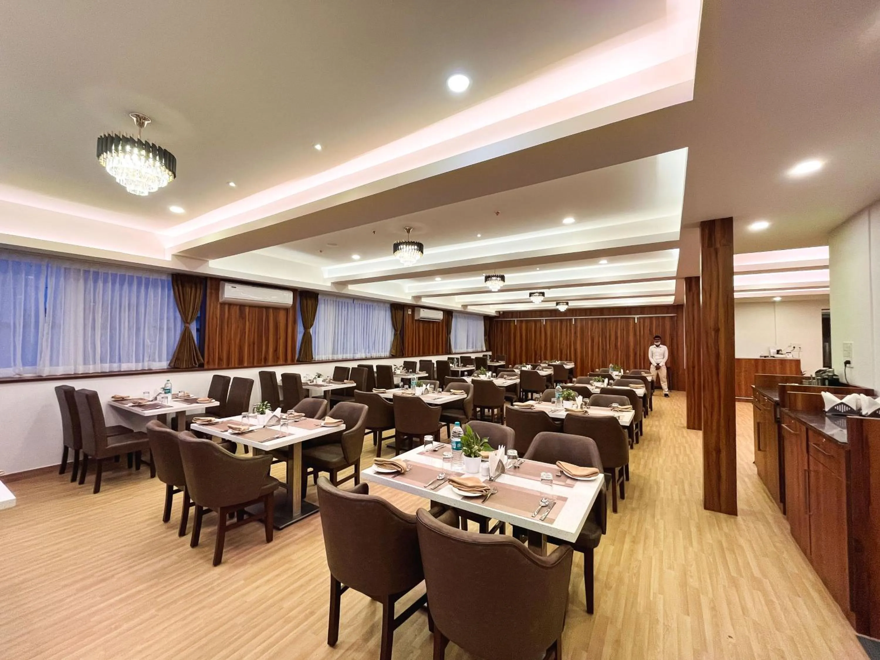 Restaurant/places to eat in Clarks Inn , Airport Bangalore