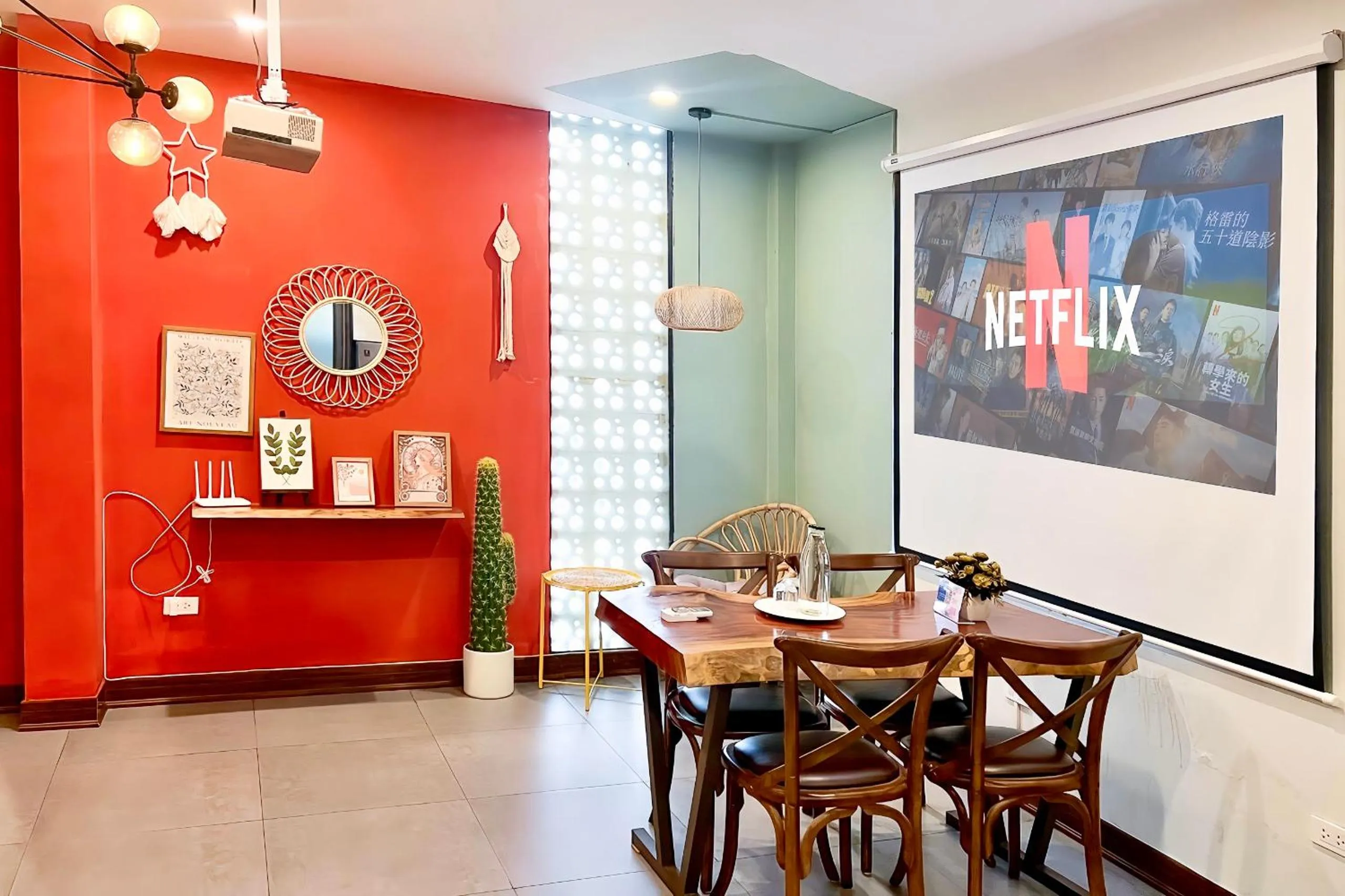 TV and multimedia in Sabi Home Tay Ho Hanoi