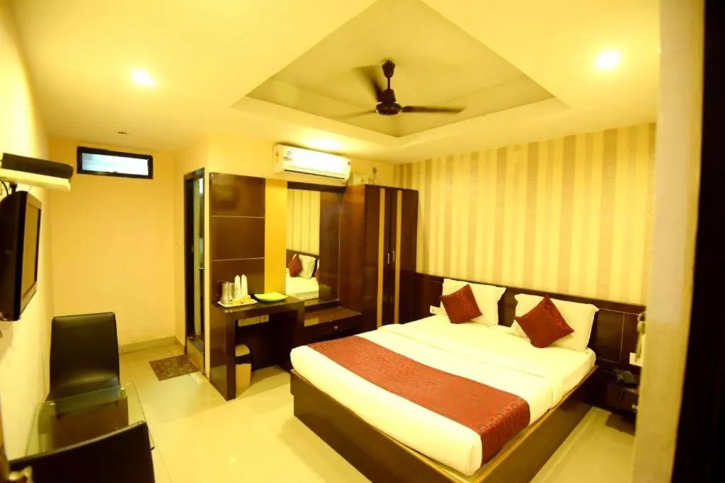 Bedroom, Bed in Shastri Paradise opst to KSRTC Bus Stand