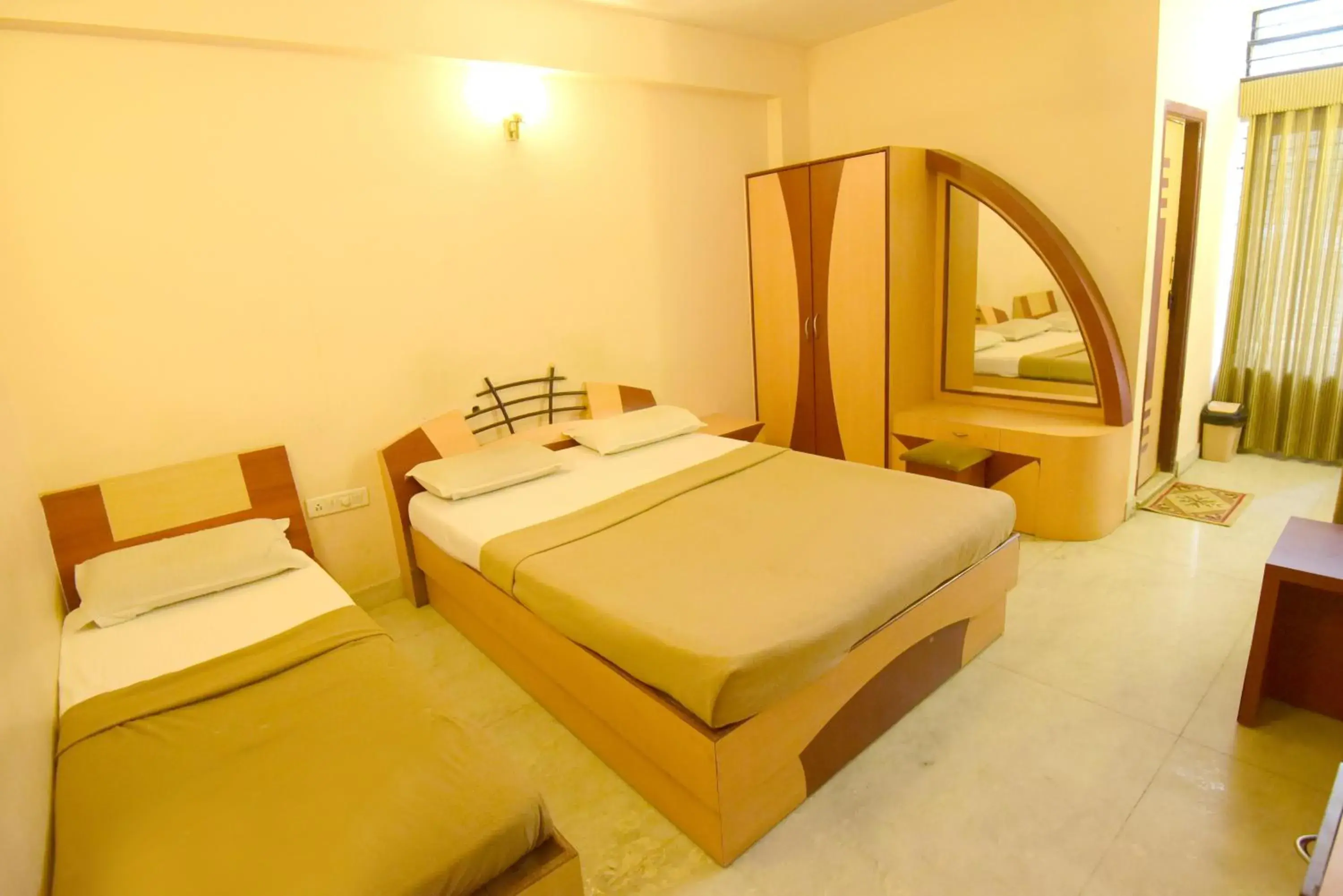 Triple Room in Shastri Paradise opst to KSRTC Bus Stand Triple Room in Shastri Paradise opst to KSRTC Bus Stand