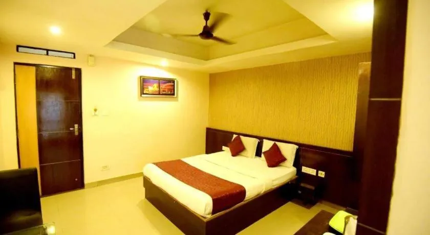 Bedroom, Bed in Shastri Paradise opst to KSRTC Bus Stand
