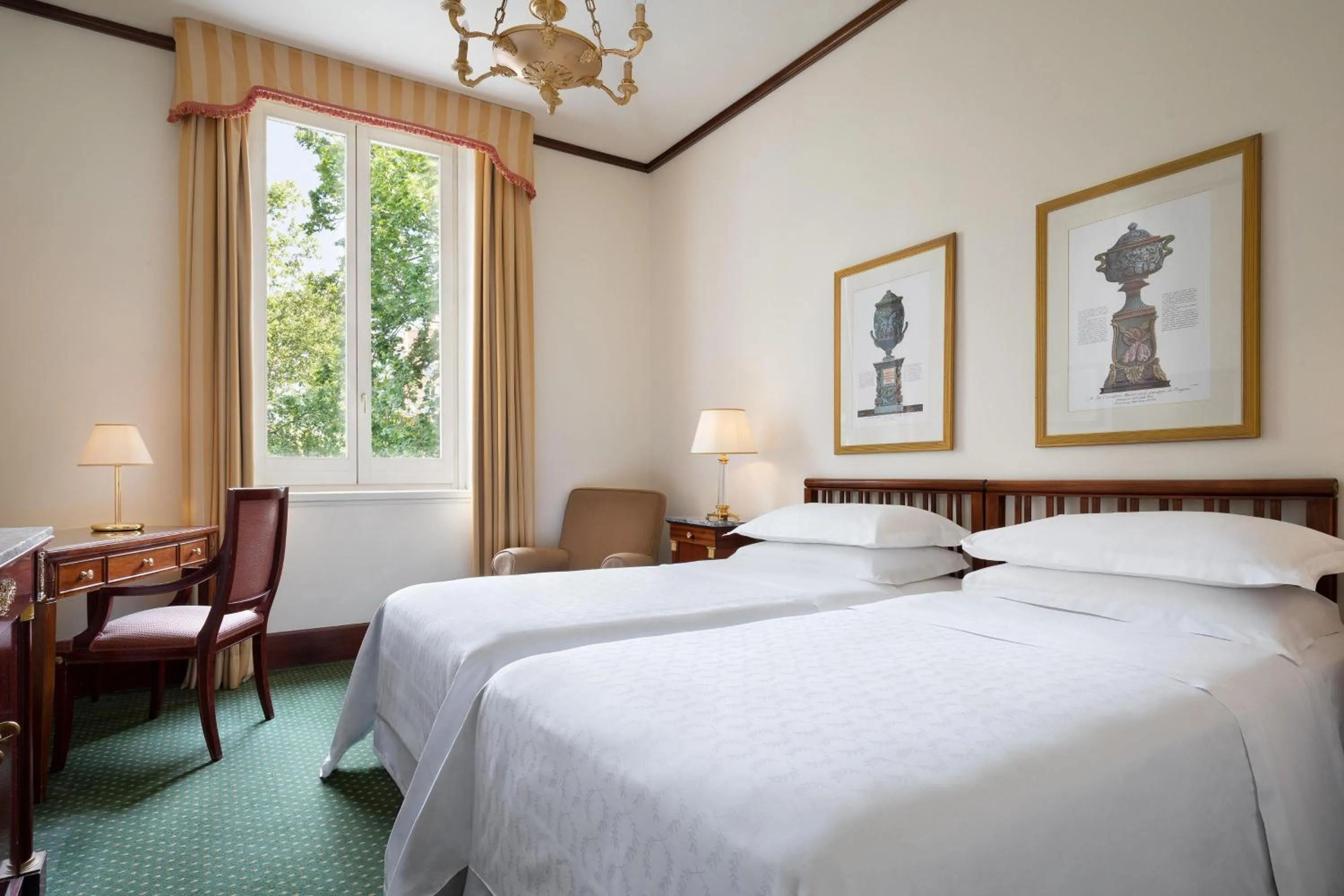 Photo of the whole room in Sheraton Diana Majestic