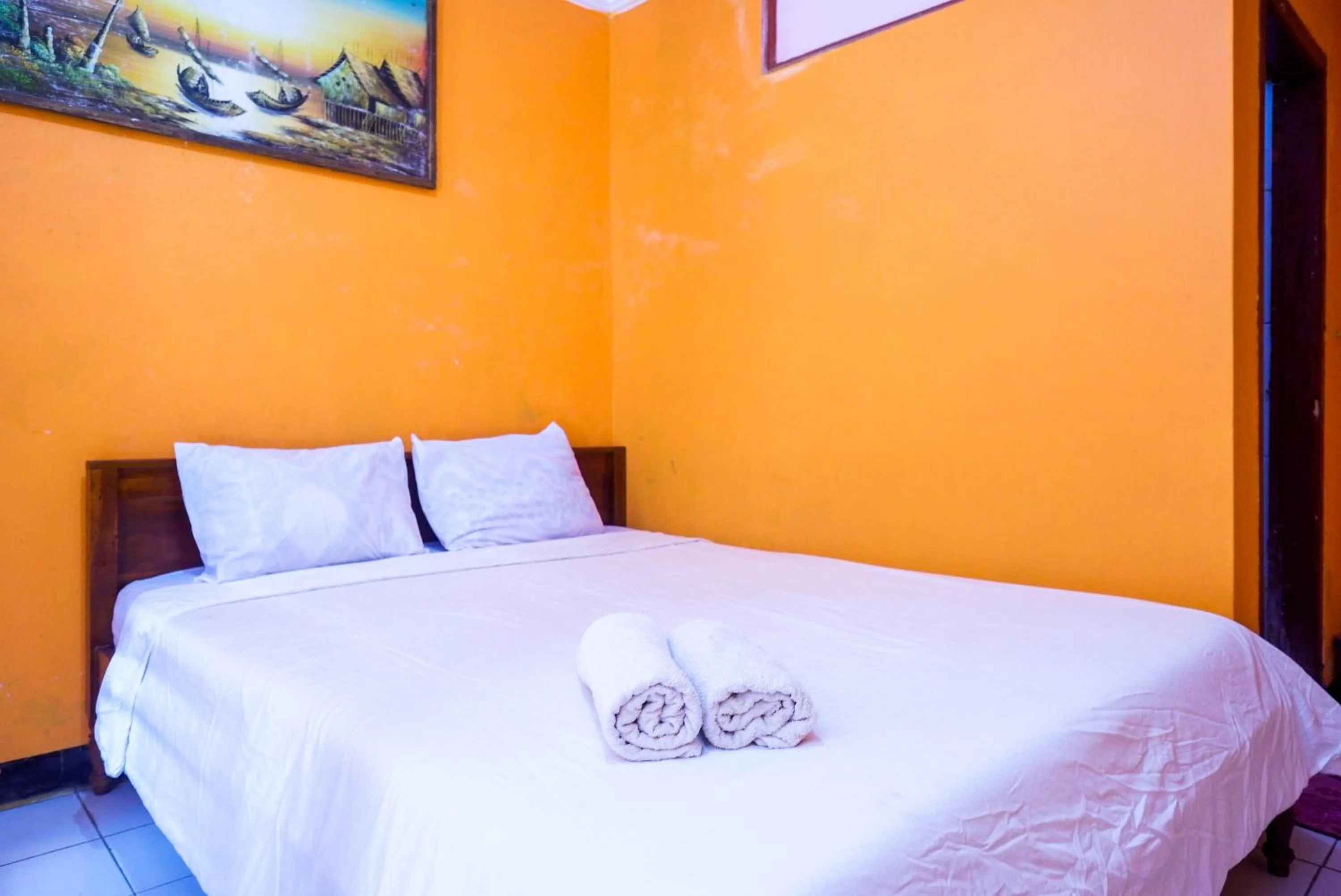 Bedroom, Bed in Hotel Widodo 1 Parangtritis RedPartner