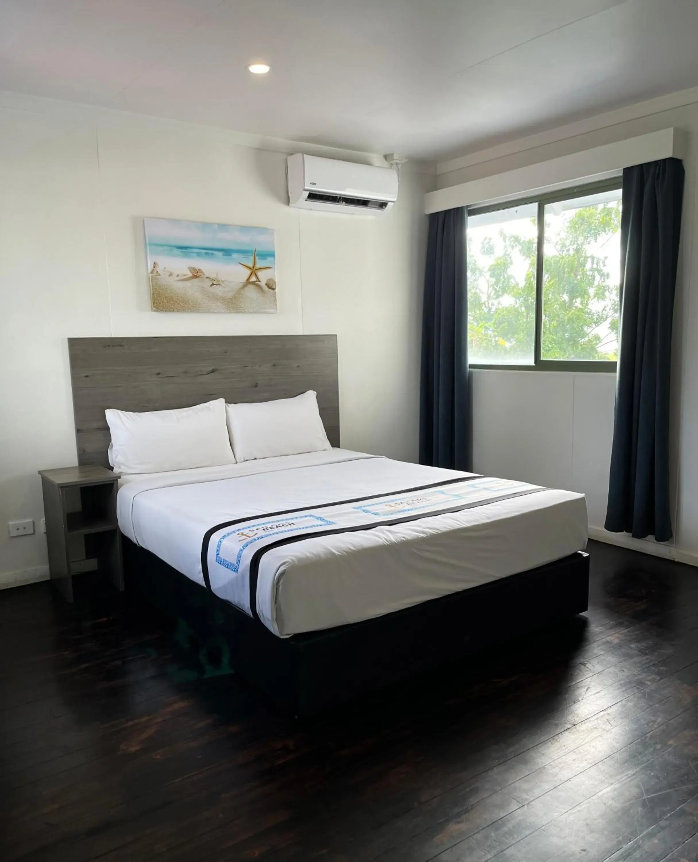 Bed in Sailors Beach Fiji Bed in Sailors Beach Fiji