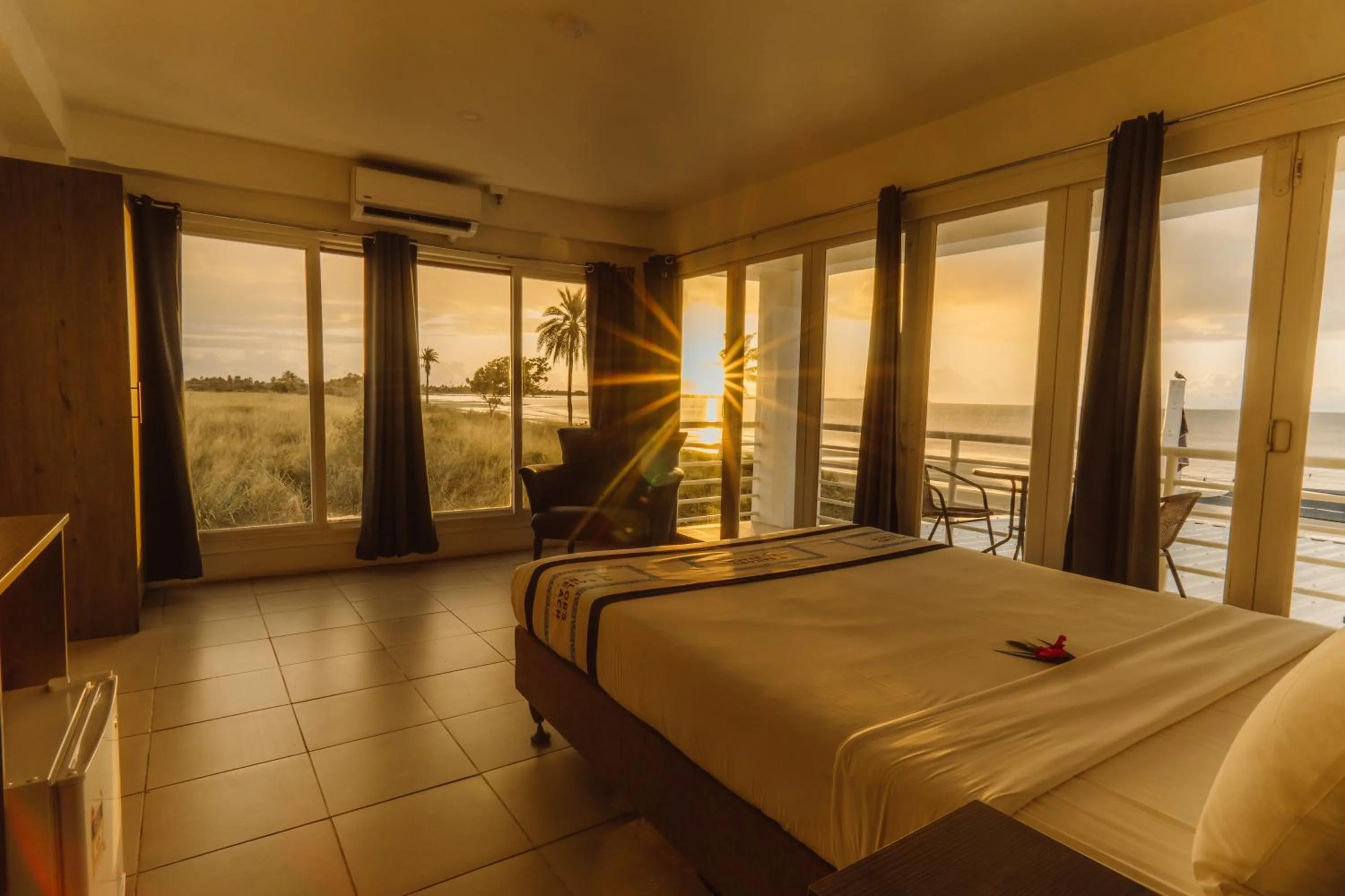 Sea view, Bed in Sailors Beach Fiji