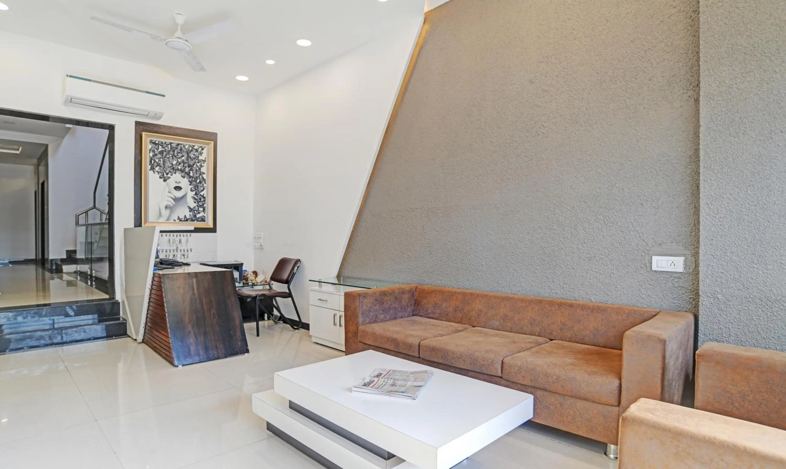 Lobby or reception in Treebo Grand Euro Pipliyahana Square